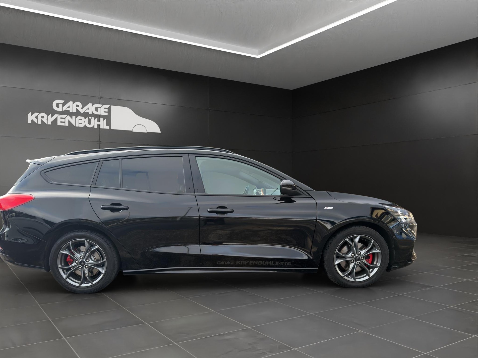 FORD Focus Station Wagon 1.0i EcoB 125 ST-Line X-image-6