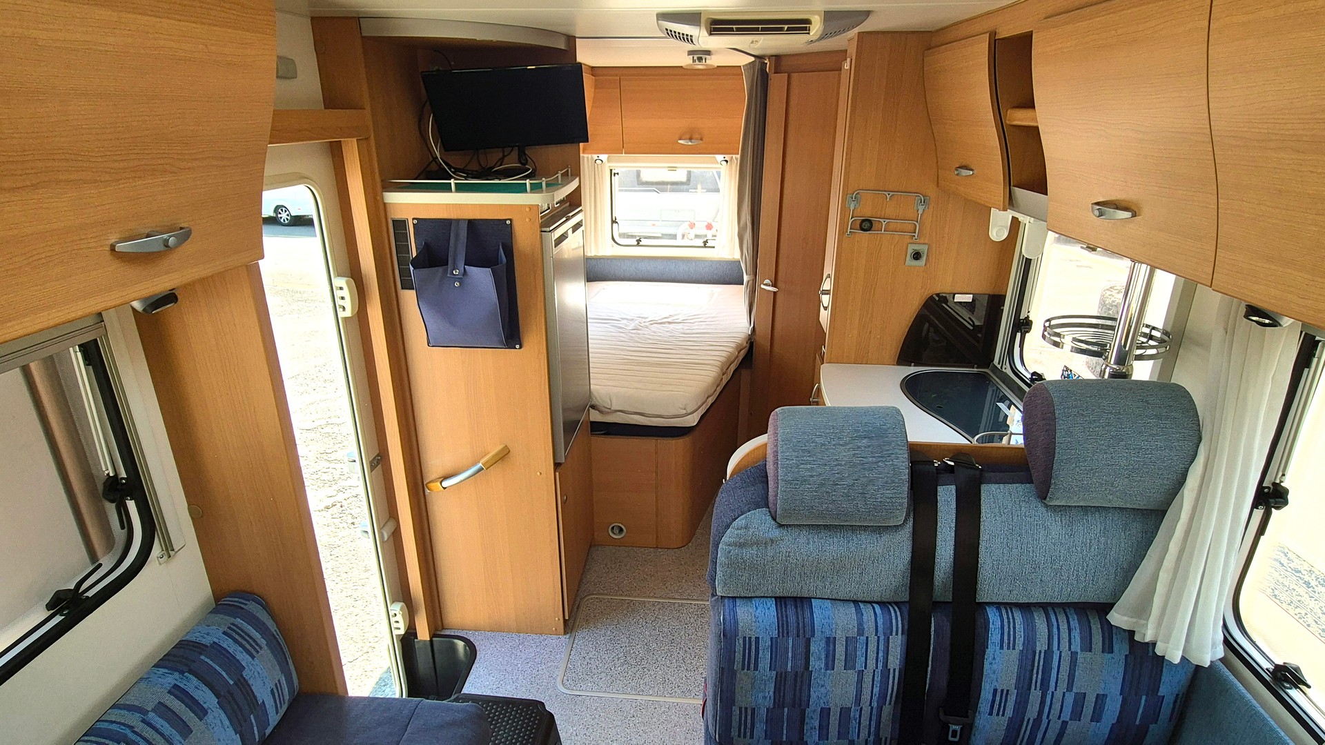 FIAT Knaus Tabbert Sun Traveller - ab MFK & Gasprüfung-image-3