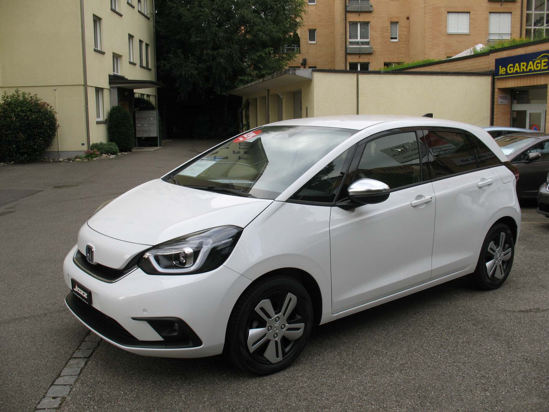 HONDA Jazz 1.5 i-MMD Executive-image-11