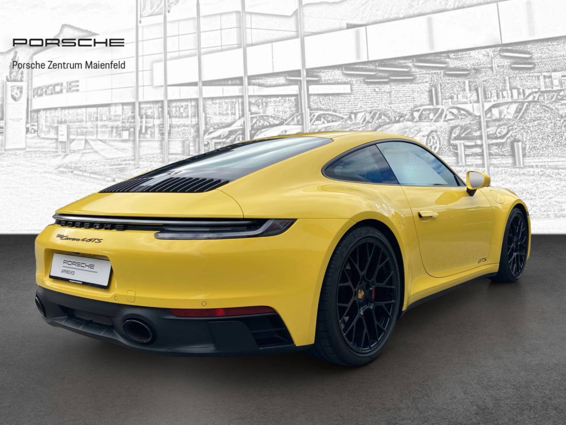 PORSCHE 911 Carrera 4 GTS-image-5