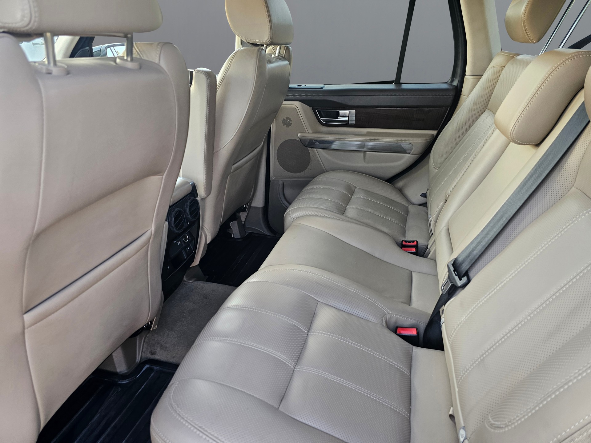 LAND ROVER Range Rover Sport 3.0 TDV6 HSE Automatic-image-12