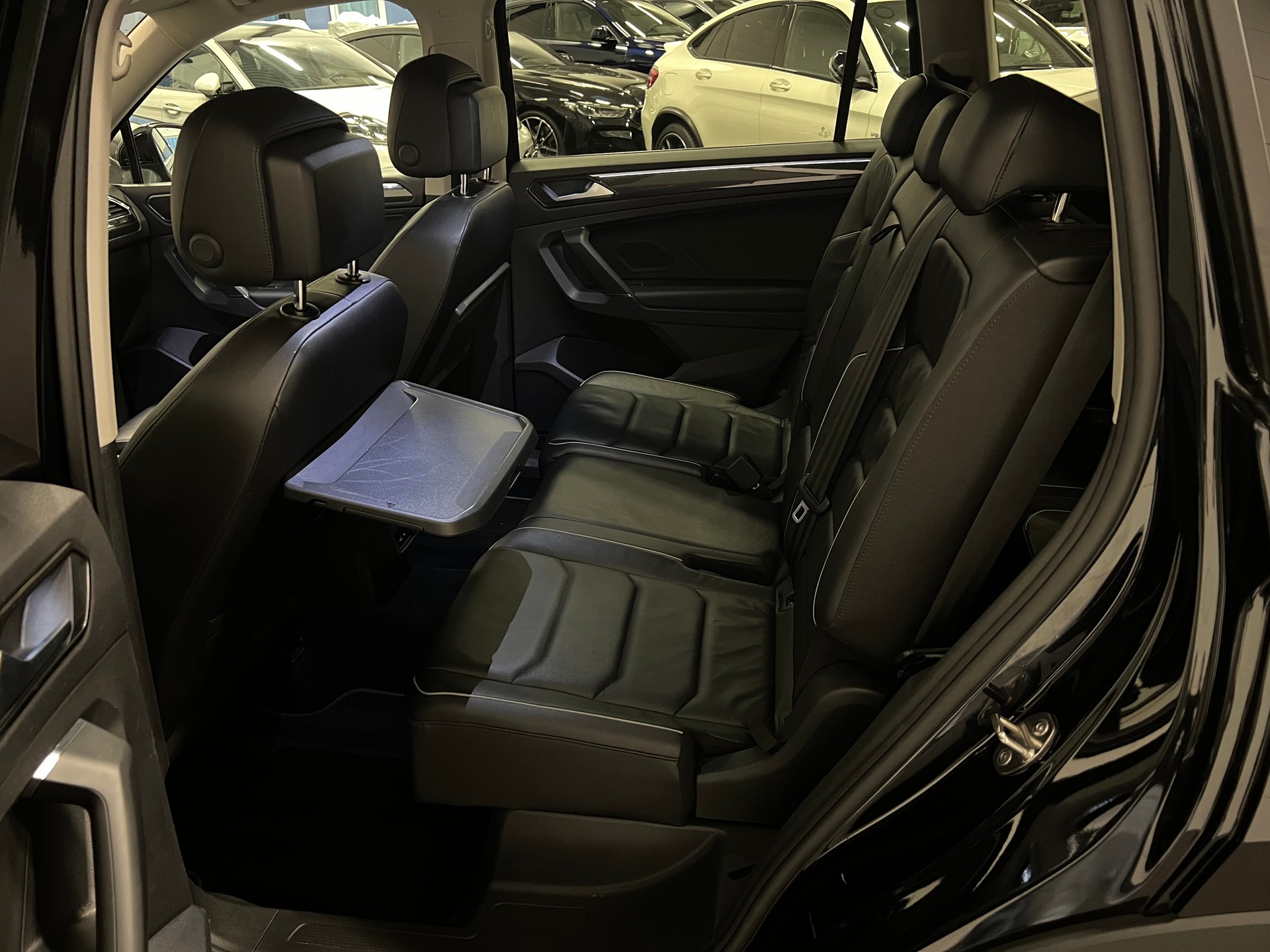 VW Tiguan Allspace 2.0 TDI SCR Highline 4Motion DSG-image-19