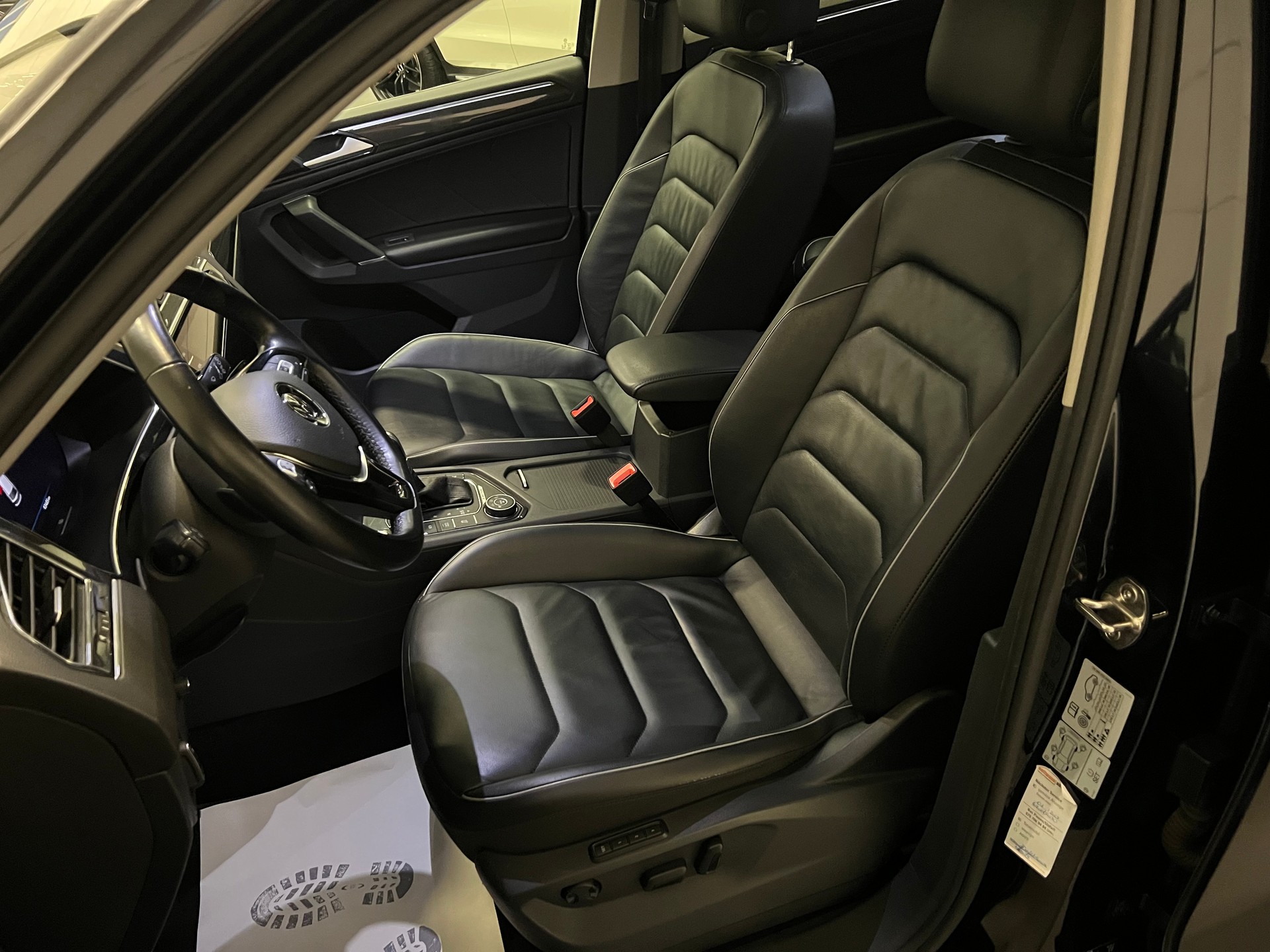 VW Tiguan Allspace 2.0 TDI SCR Highline 4Motion DSG-image-16