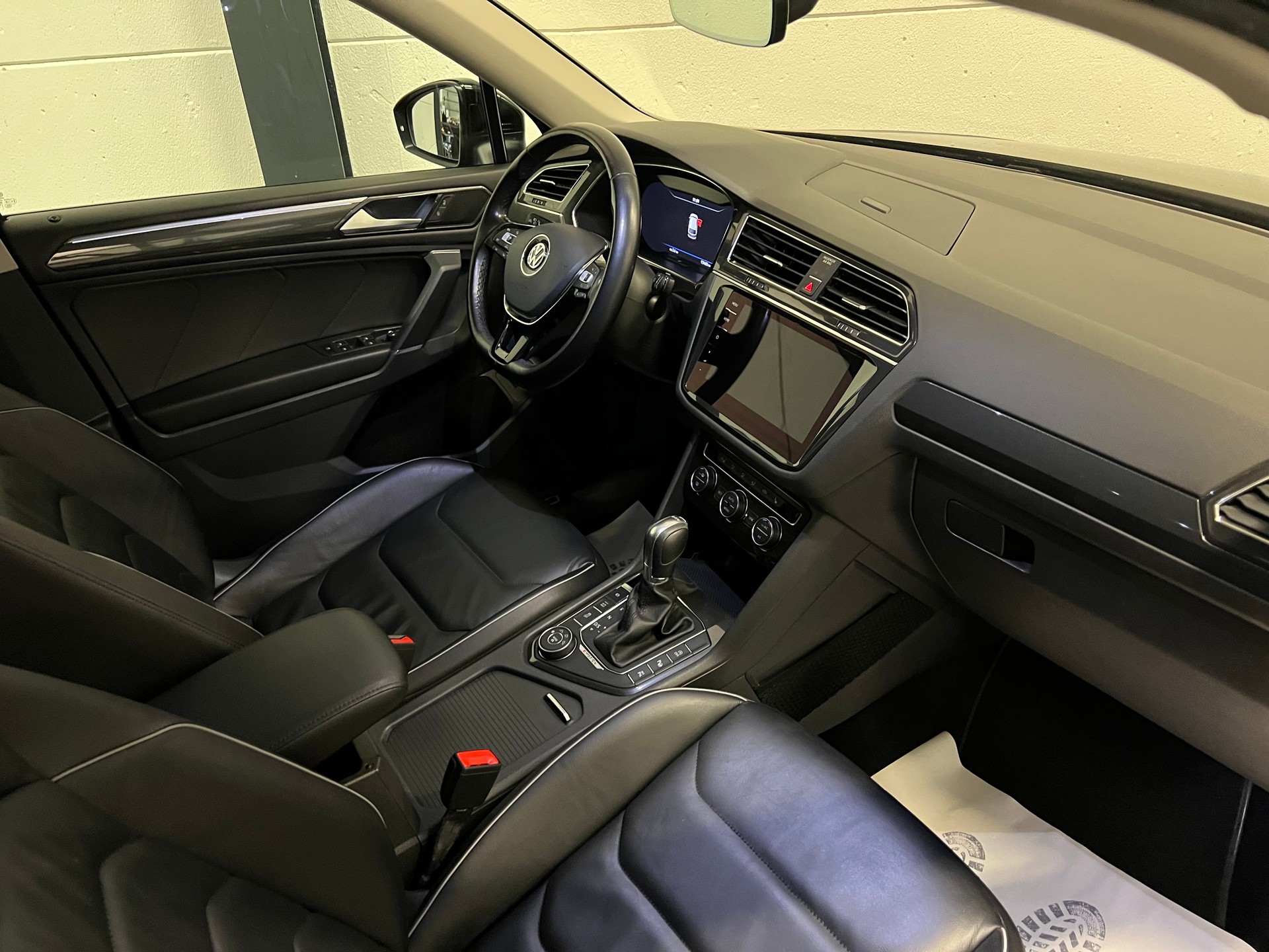 VW Tiguan Allspace 2.0 TDI SCR Highline 4Motion DSG-image-17