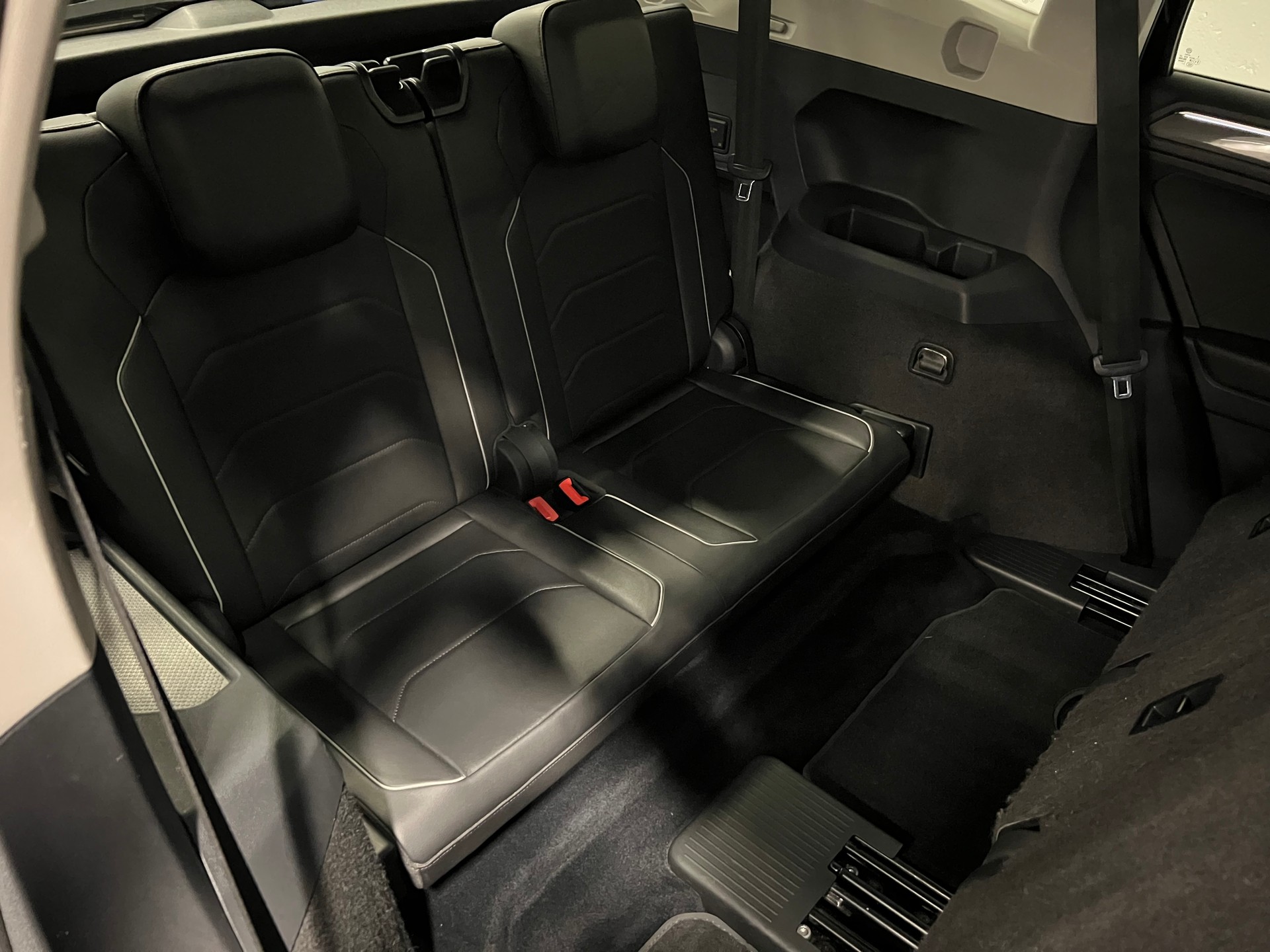 VW Tiguan Allspace 2.0 TDI SCR Highline 4Motion DSG-image-21