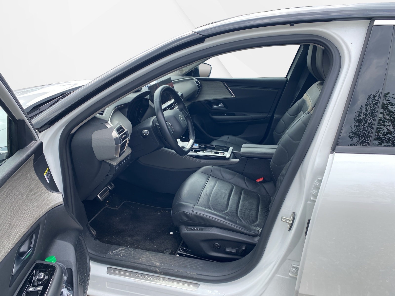 CITROEN C5 X 1.6 Plug-in Hybrid Shine-image-9