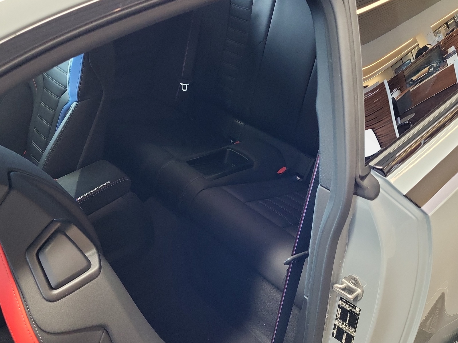 BMW M2 Steptronic-image-11