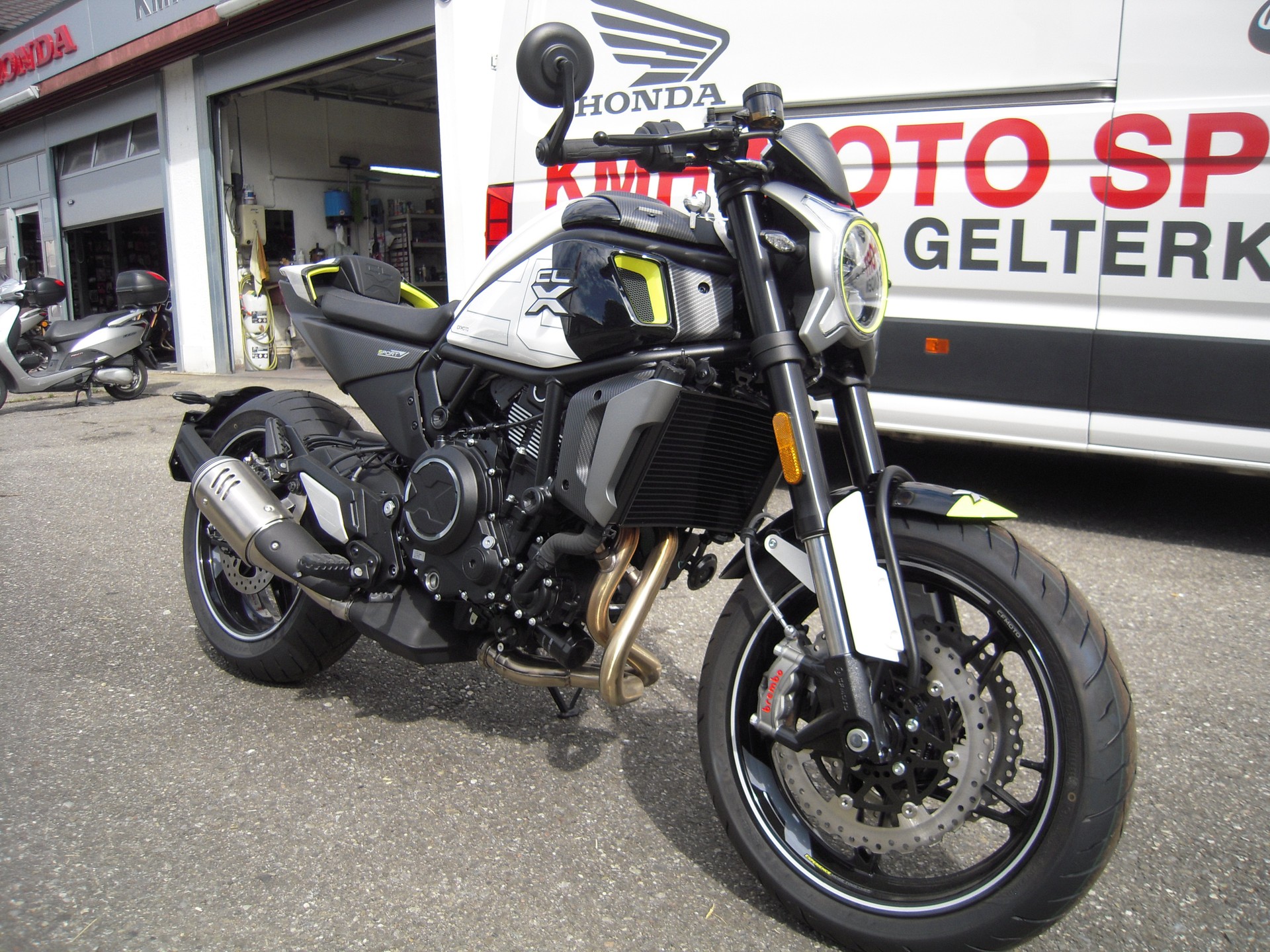 CF MOTO 700 CL-X Sport-image-1