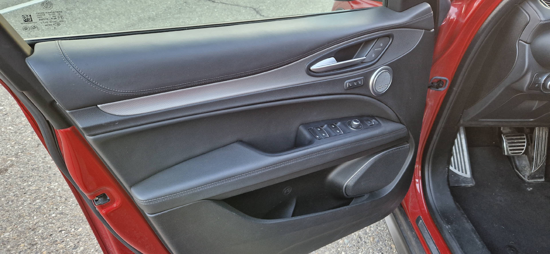 ALFA ROMEO Stelvio 2.0 Q4 280 Ti-image-2