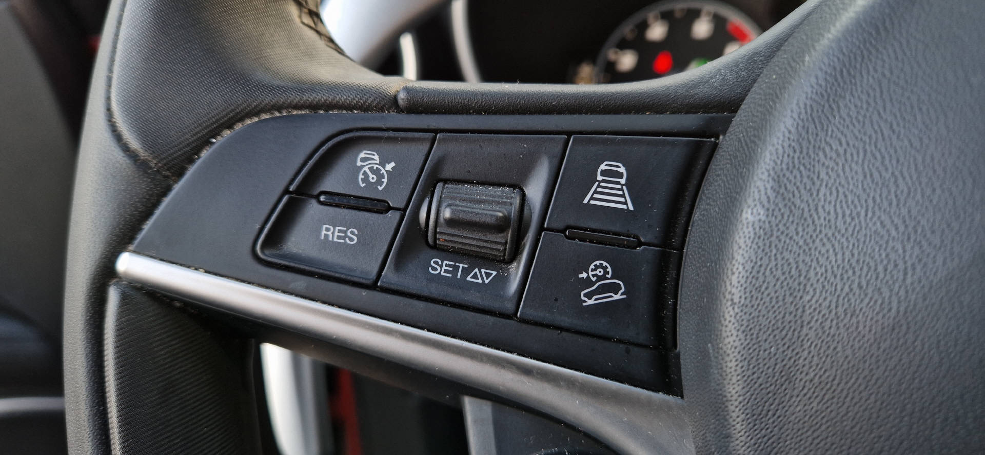 ALFA ROMEO Stelvio 2.0 Q4 280 Ti-image-8