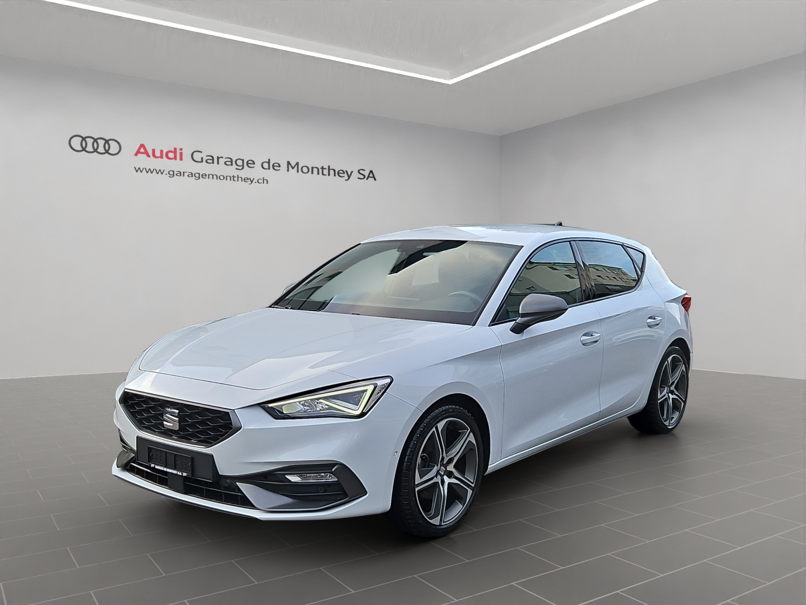 SEAT Leon 1.5 eTSI mHEV DSG Hola FR-image-0