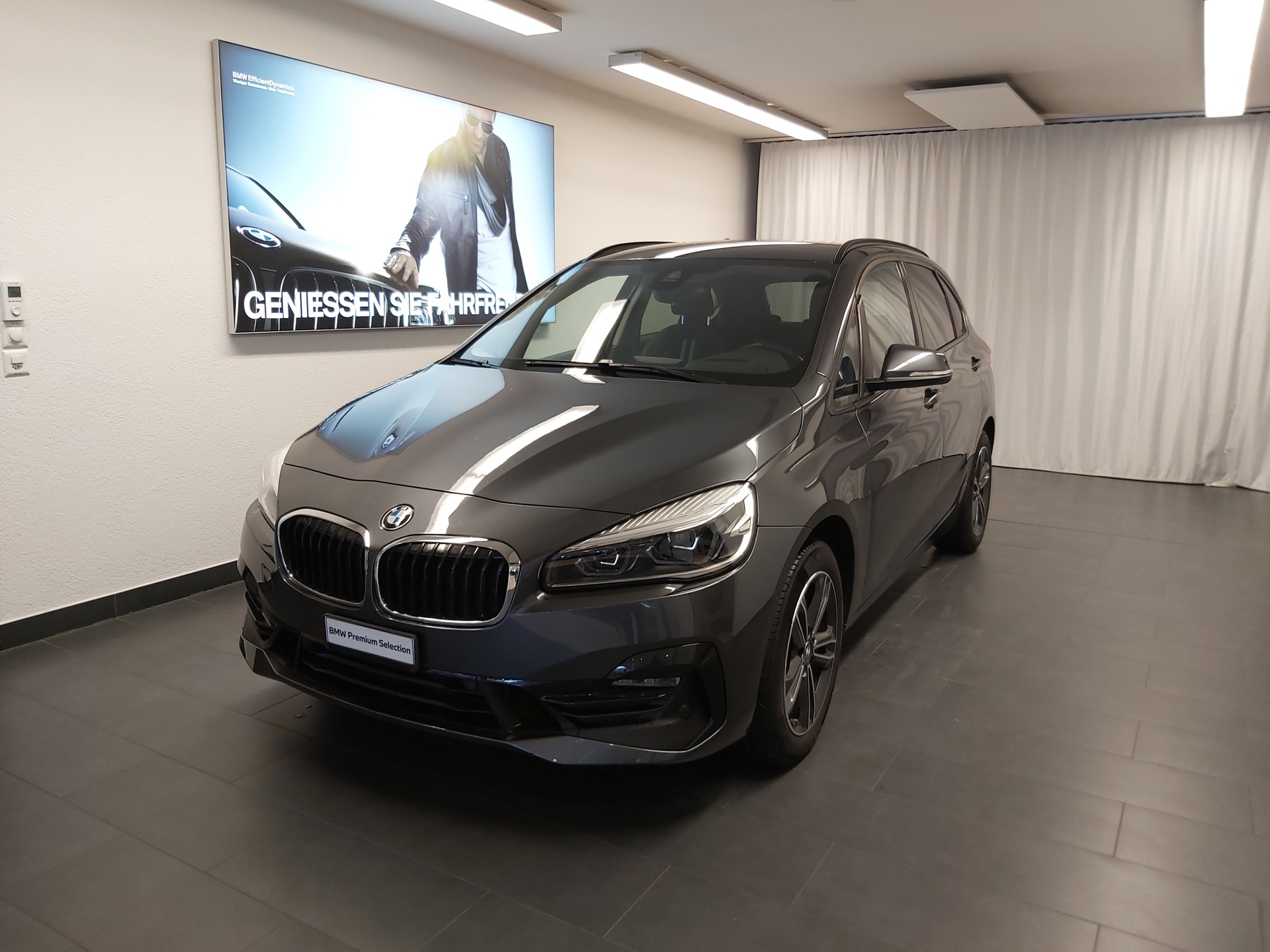 BMW 218d xDrive Active Tourer Sport Line-image-0