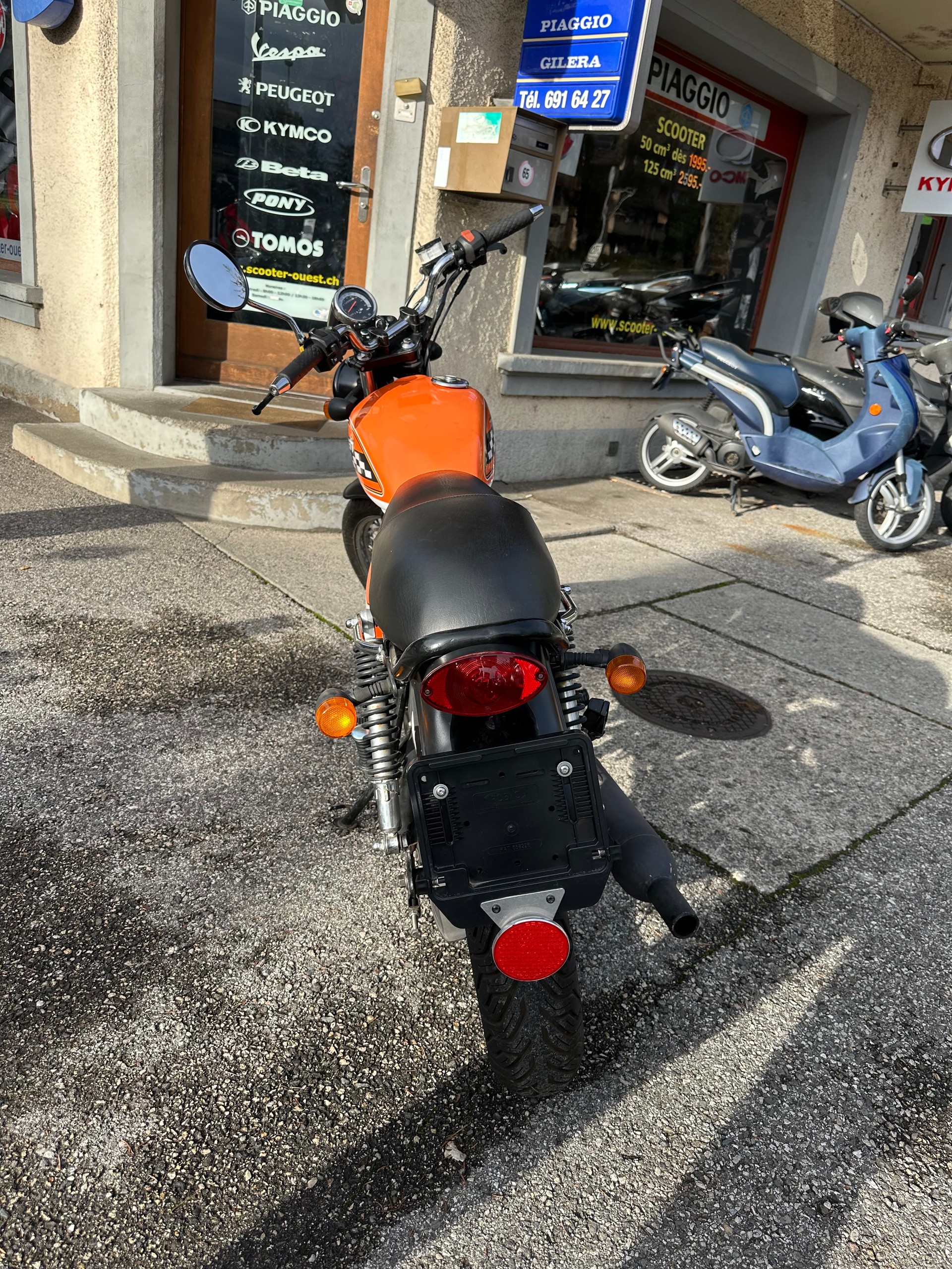 MASH 125 Seventy Five-image-5