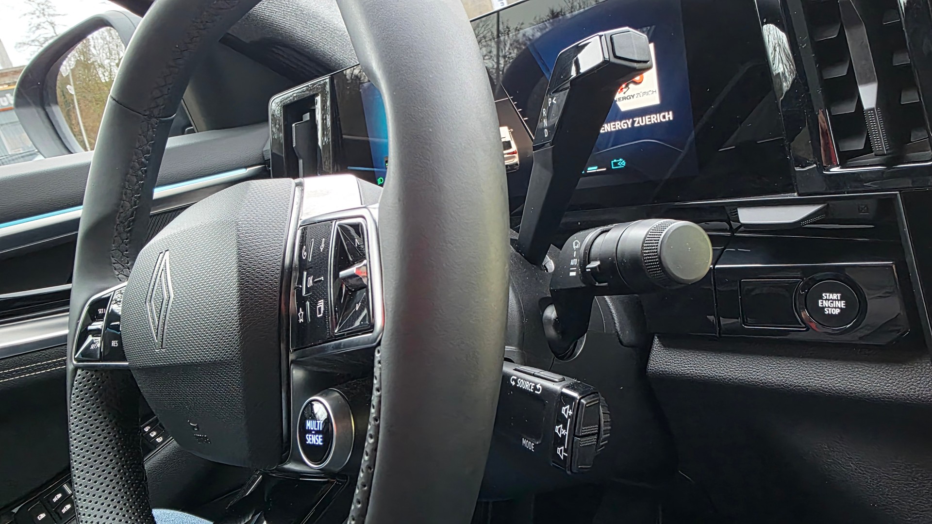 RENAULT Rafale 1.2 E-Tech Hybrid 200 Techno-image-18