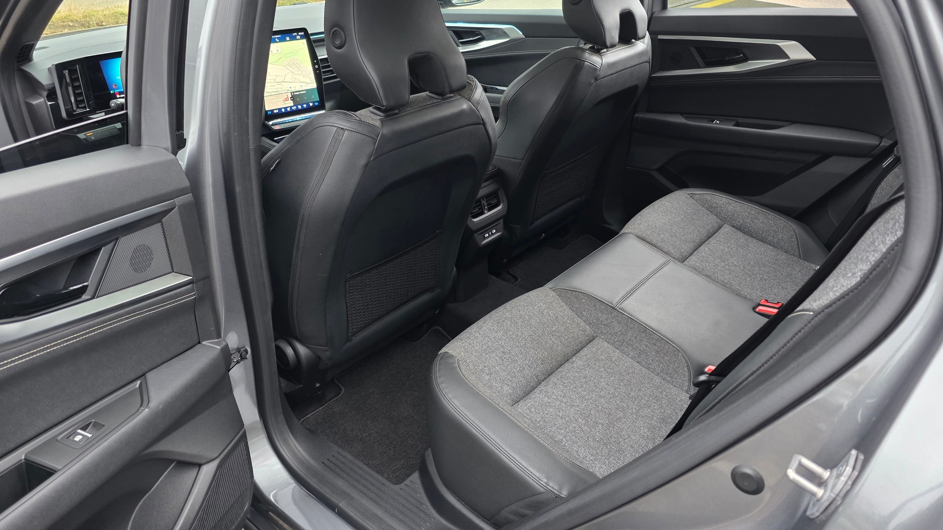 RENAULT Rafale 1.2 E-Tech Hybrid 200 Techno-image-9