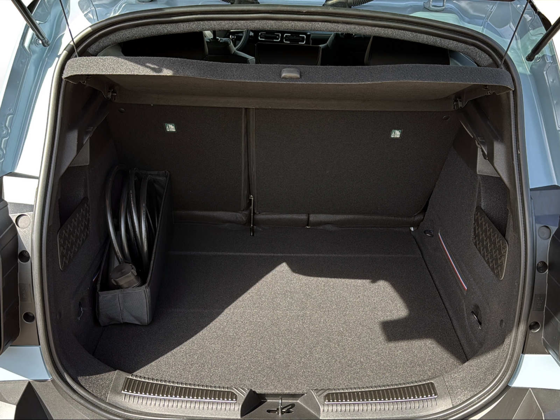 RENAULT R4 E-Tech Comfort Range iconic-image-8