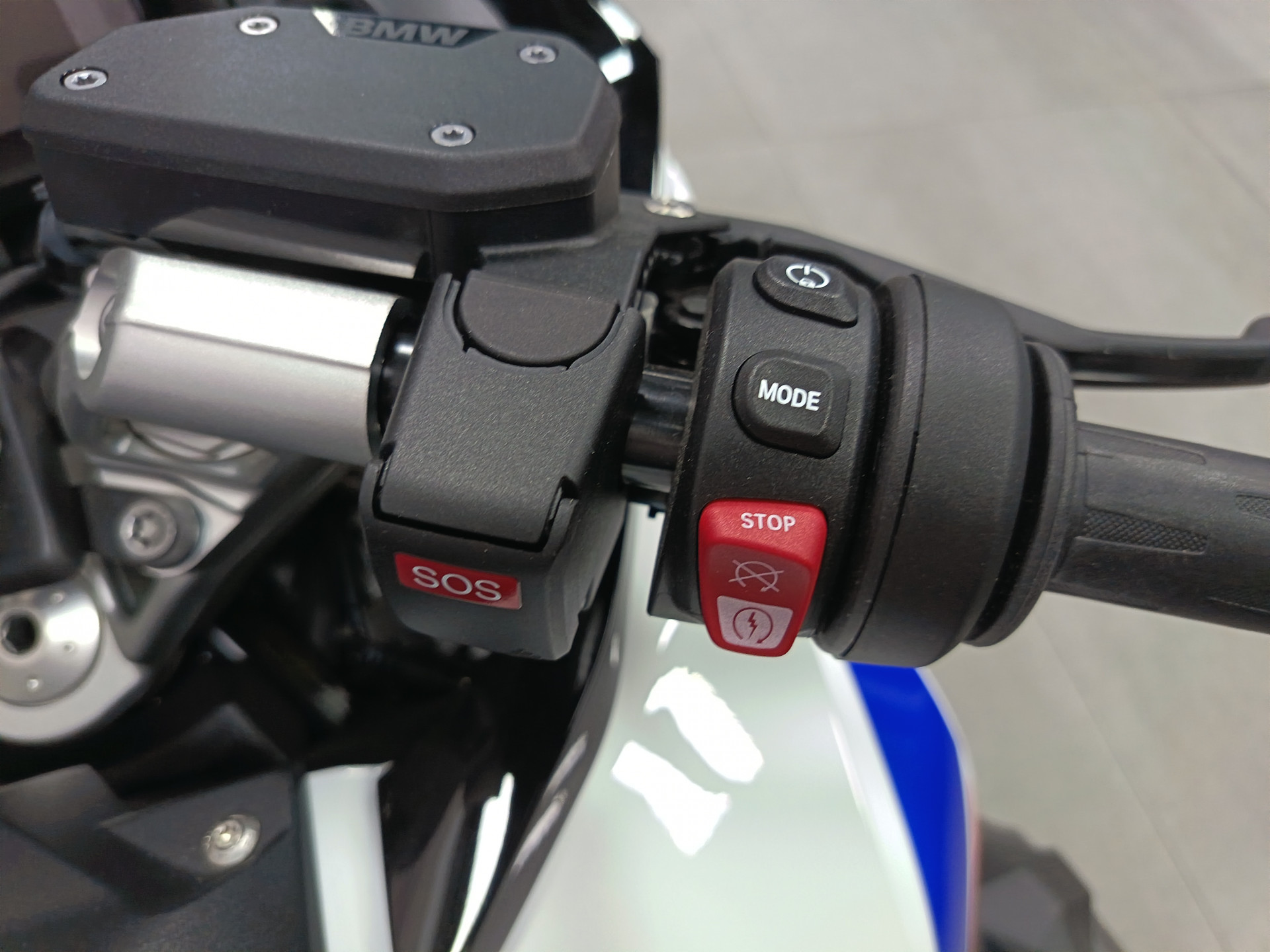 BMW R 1300 RS Performance *** Leasing 3.9% ***-image-7