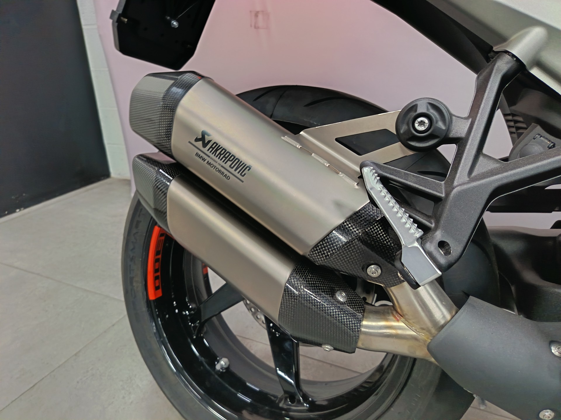 BMW R 1300 RS Performance *** Leasing 3.9% ***-image-14
