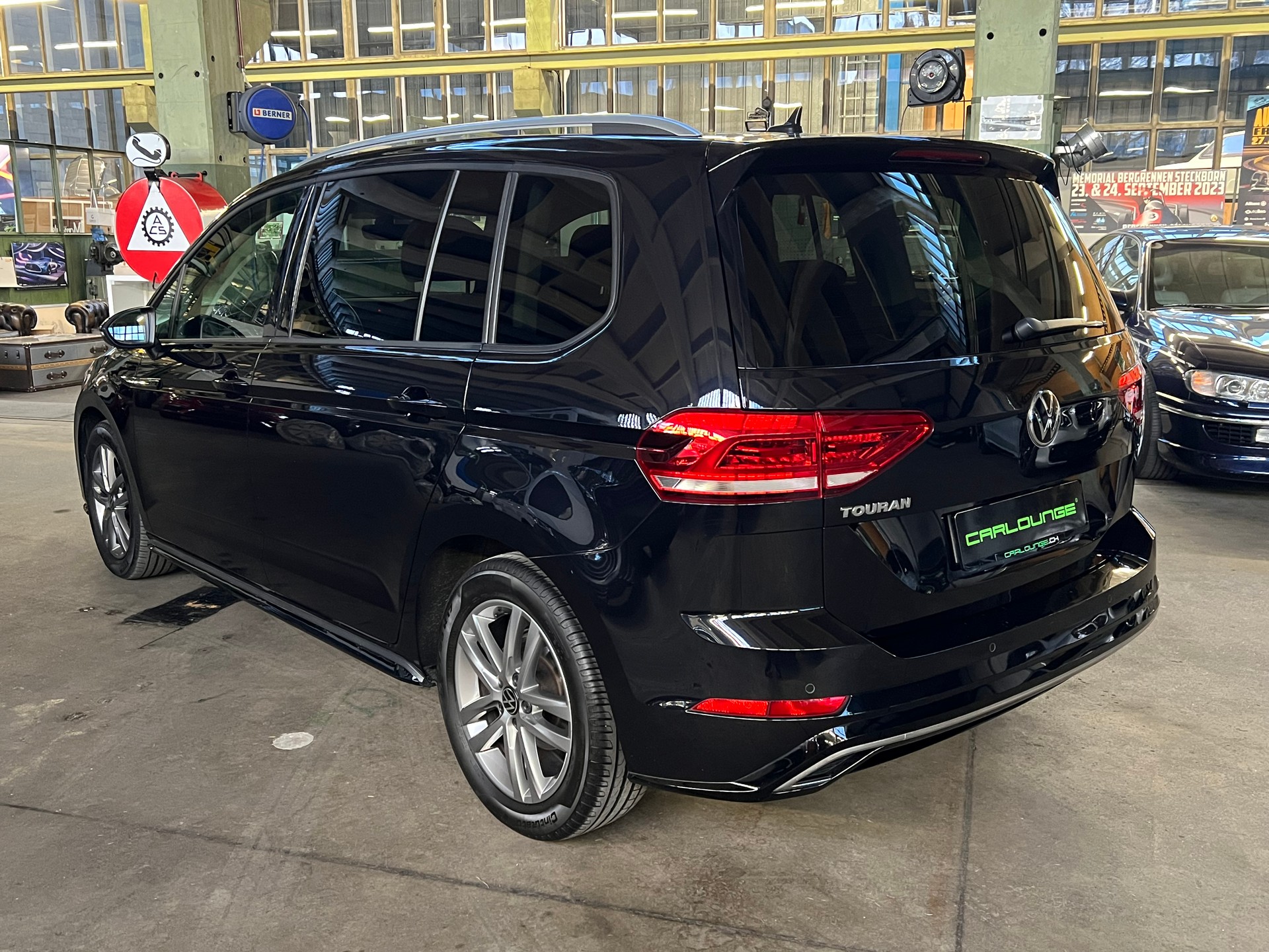 VW Touran R-Line / 1.5 TSI EVO / Comfortline / 7-Plätzer / DSG Automat-image-14