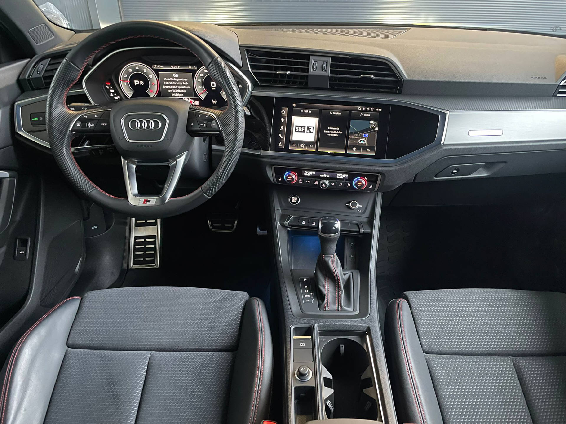 AUDI Q3 2.0 45 TFSI S line quattro S-Tronic-image-6
