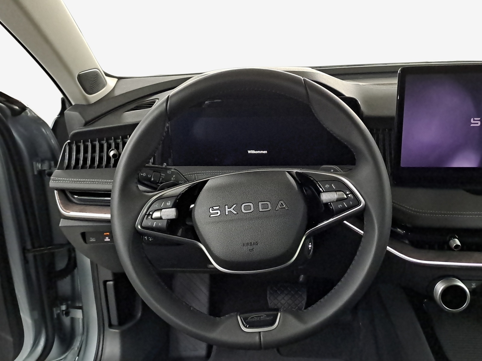 SKODA Superb Combi 2.0 TDi L&K 4x4 DSG-image-9