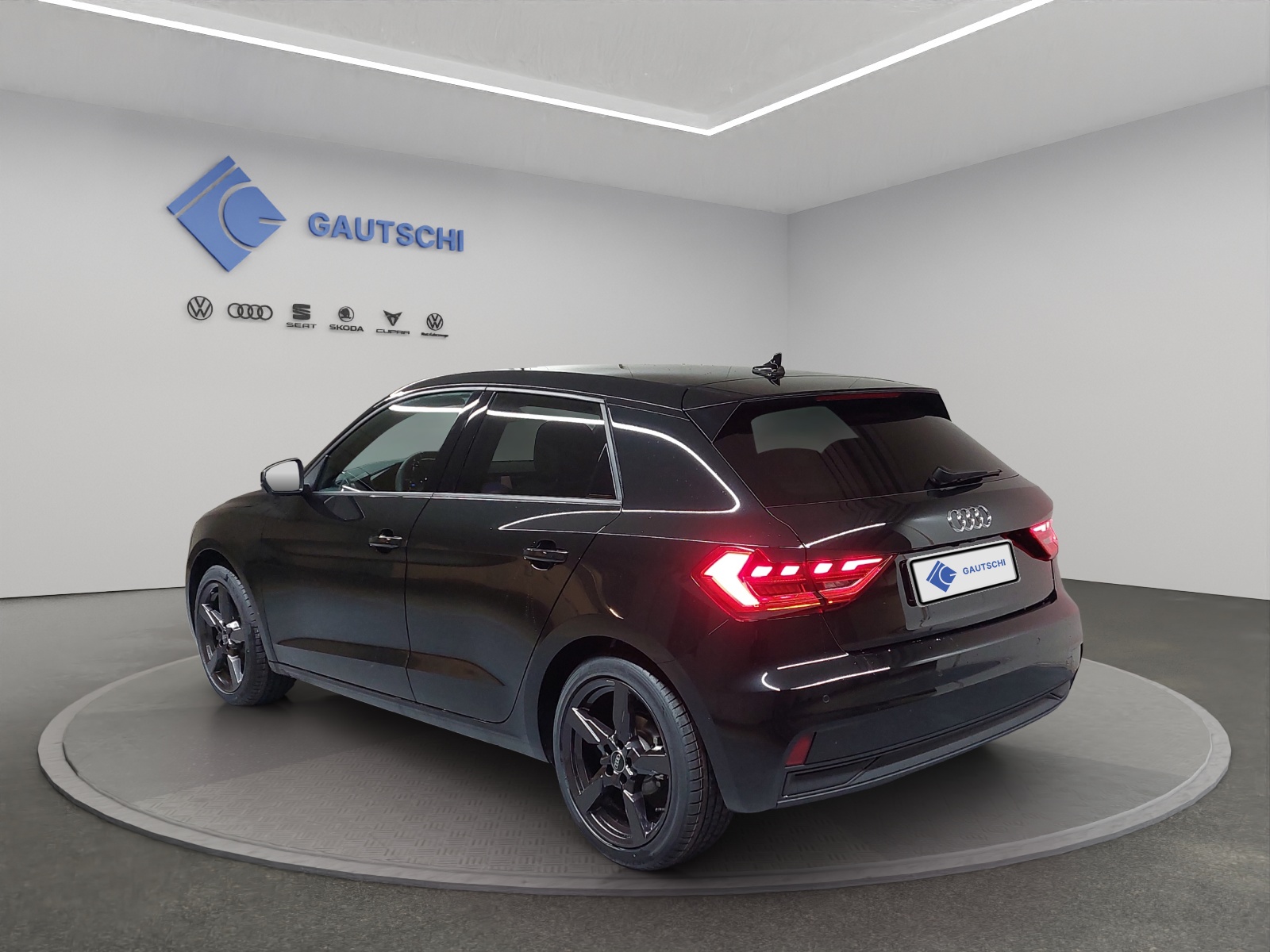 AUDI A1 Sportback 30 TFSI Attraction S-tronic-image-2