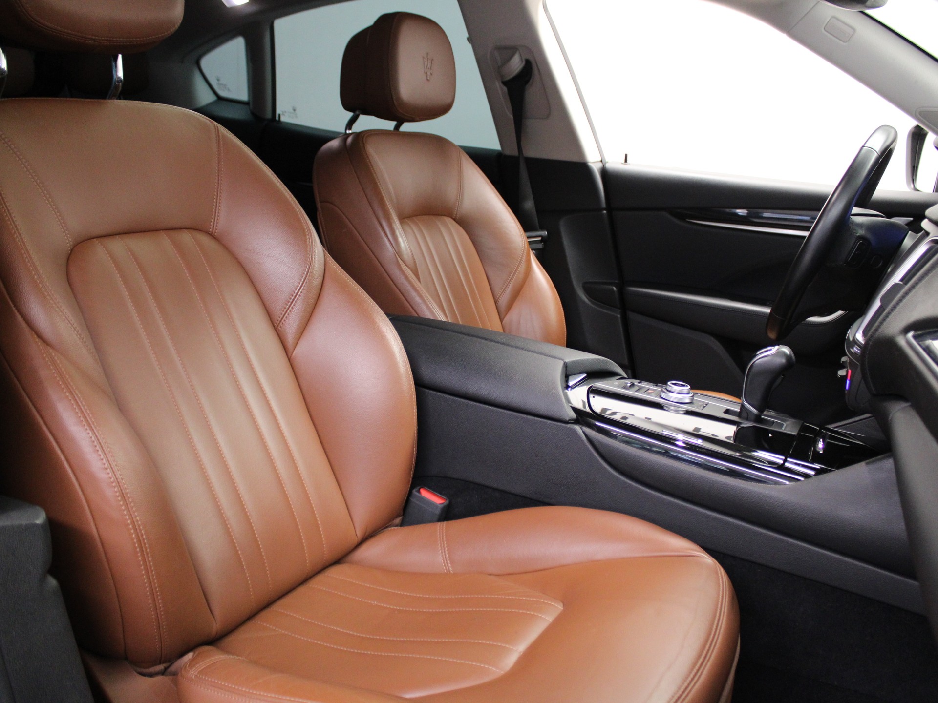 MASERATI Levante S 3.0 V6 Automatica-image-6