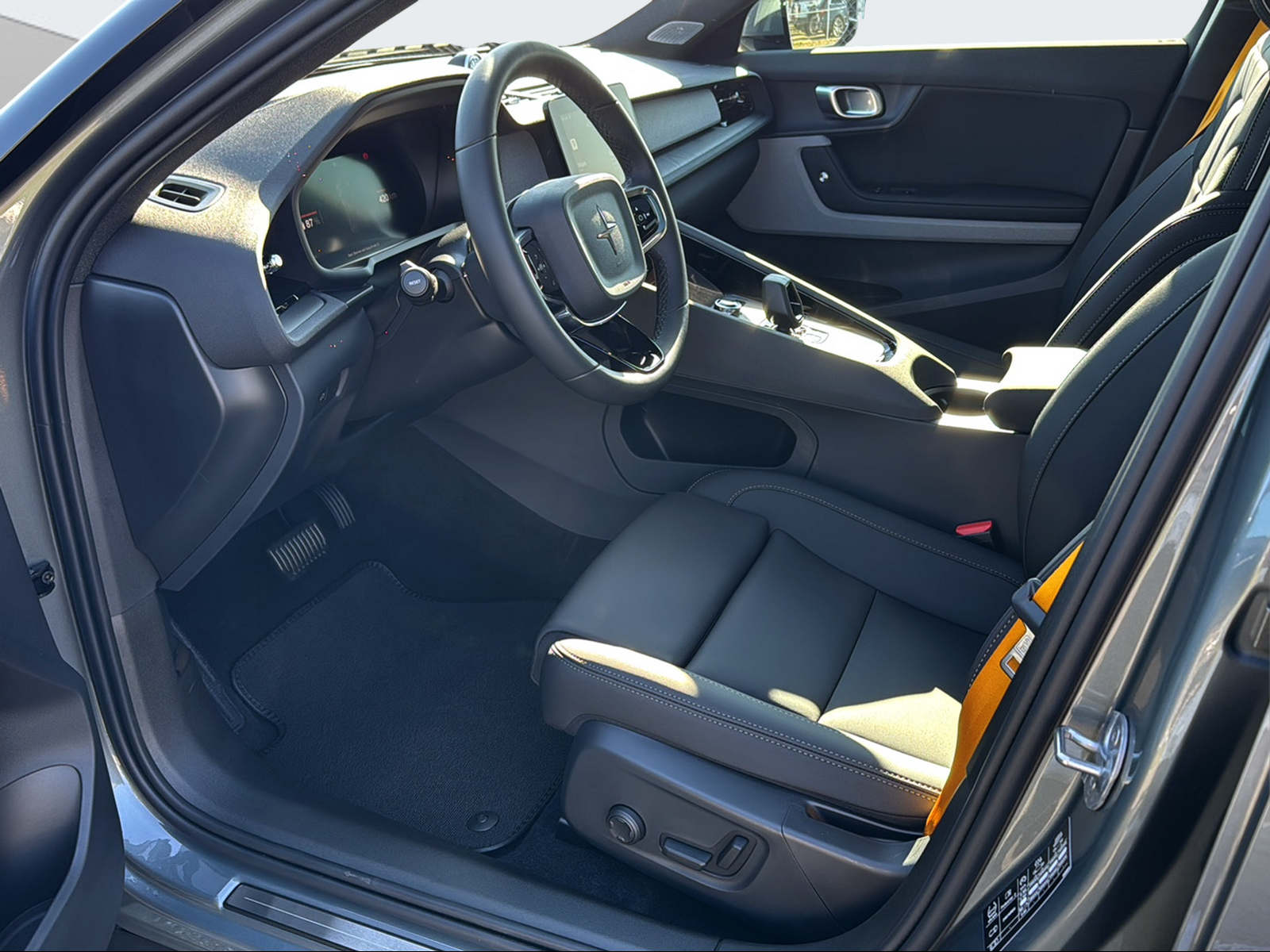 POLESTAR 2 Long Range Dual Motor-image-9