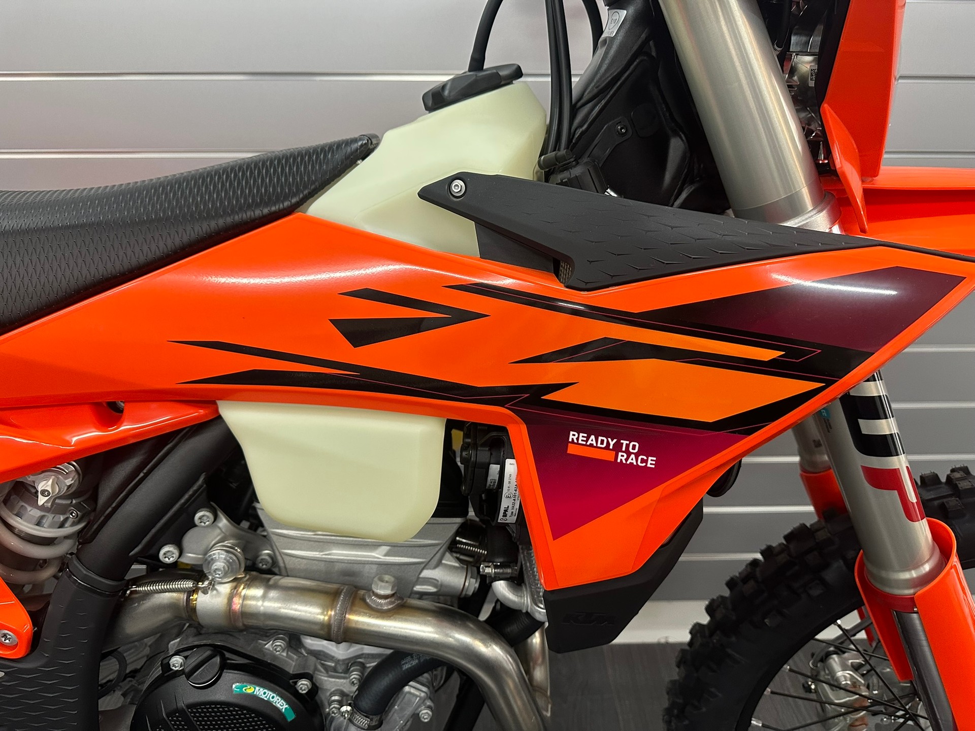 KTM 350 EXC-F-showroom-element-1