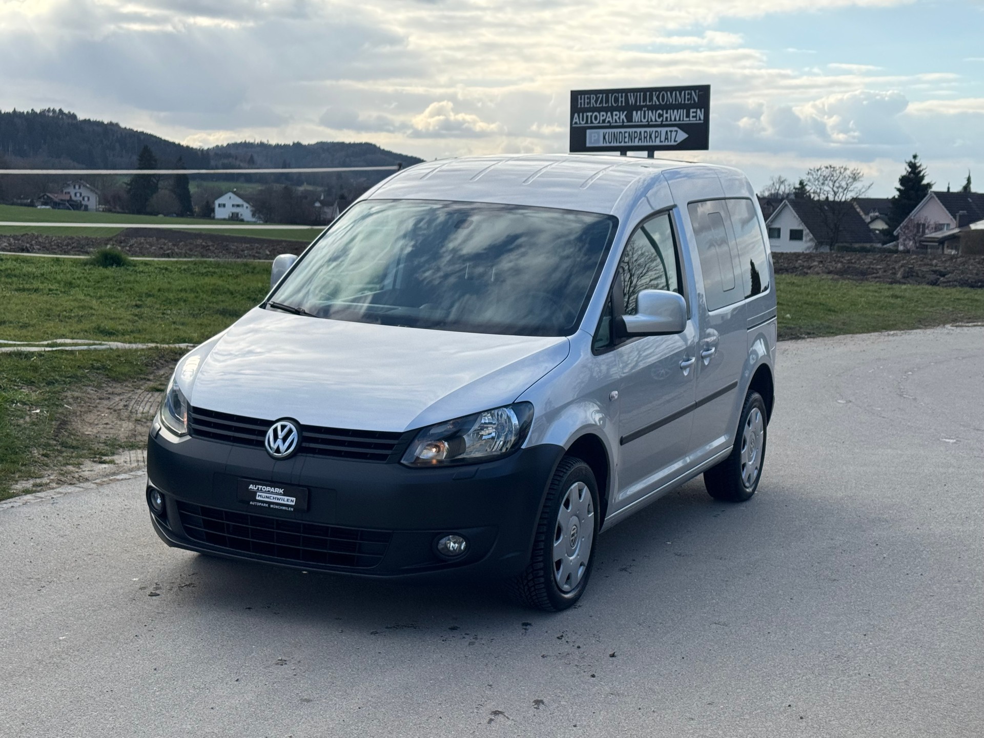 VW Caddy 2.0 TDI 4Motion Trendline Edition 30 DSG