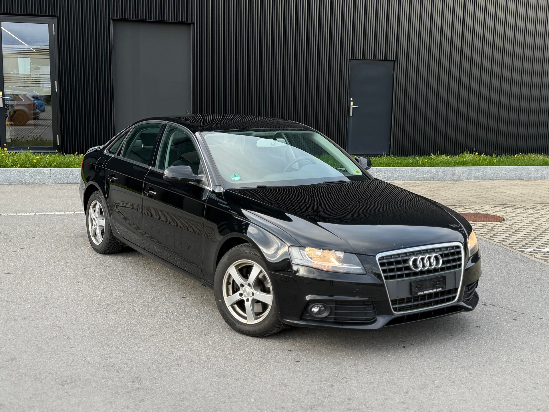 AUDI A4 Limousine 1.8 TFSI-image-10