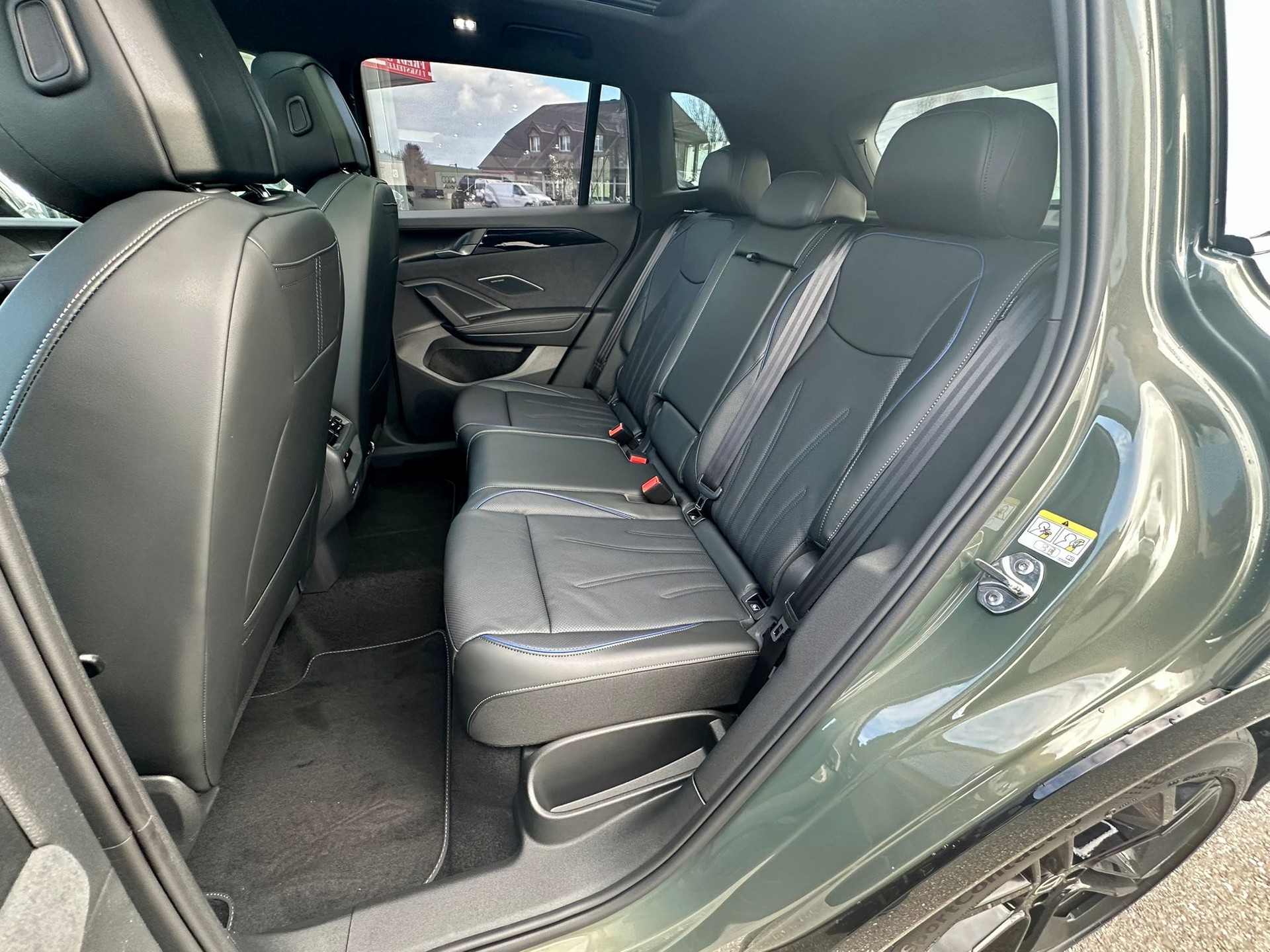 VW Tiguan 2.0 TSI DSG R-Line United 4Motion-image-25