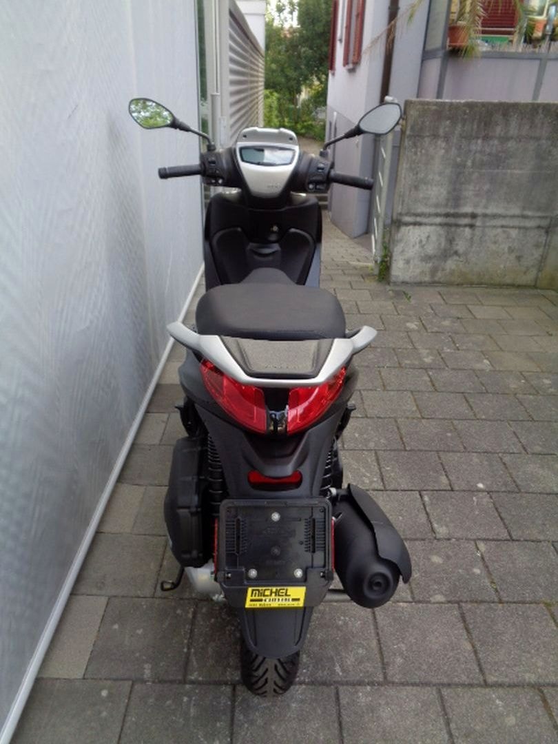 PIAGGIO MEDLEY 200 ABS E5-image-4