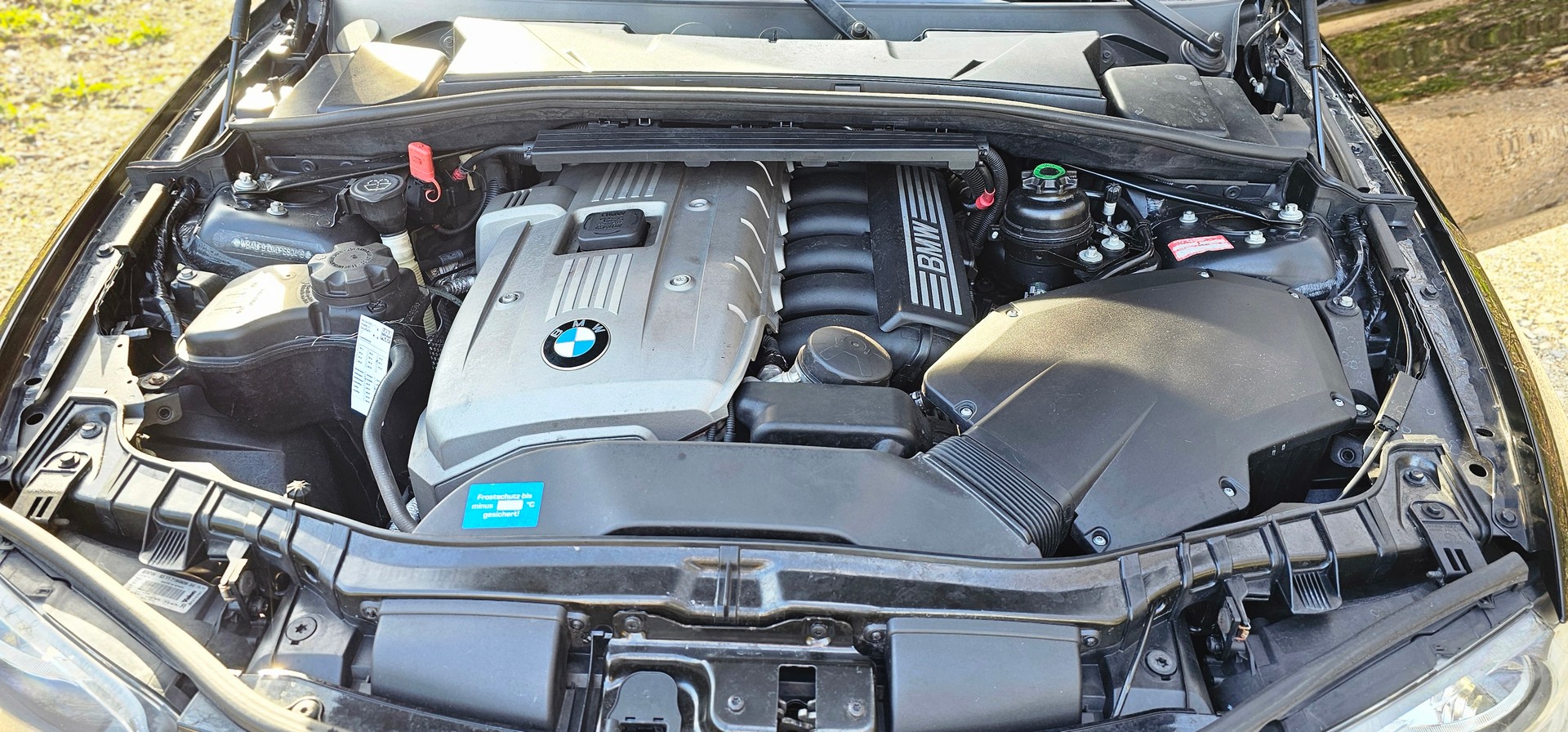 BMW 130i-image-6