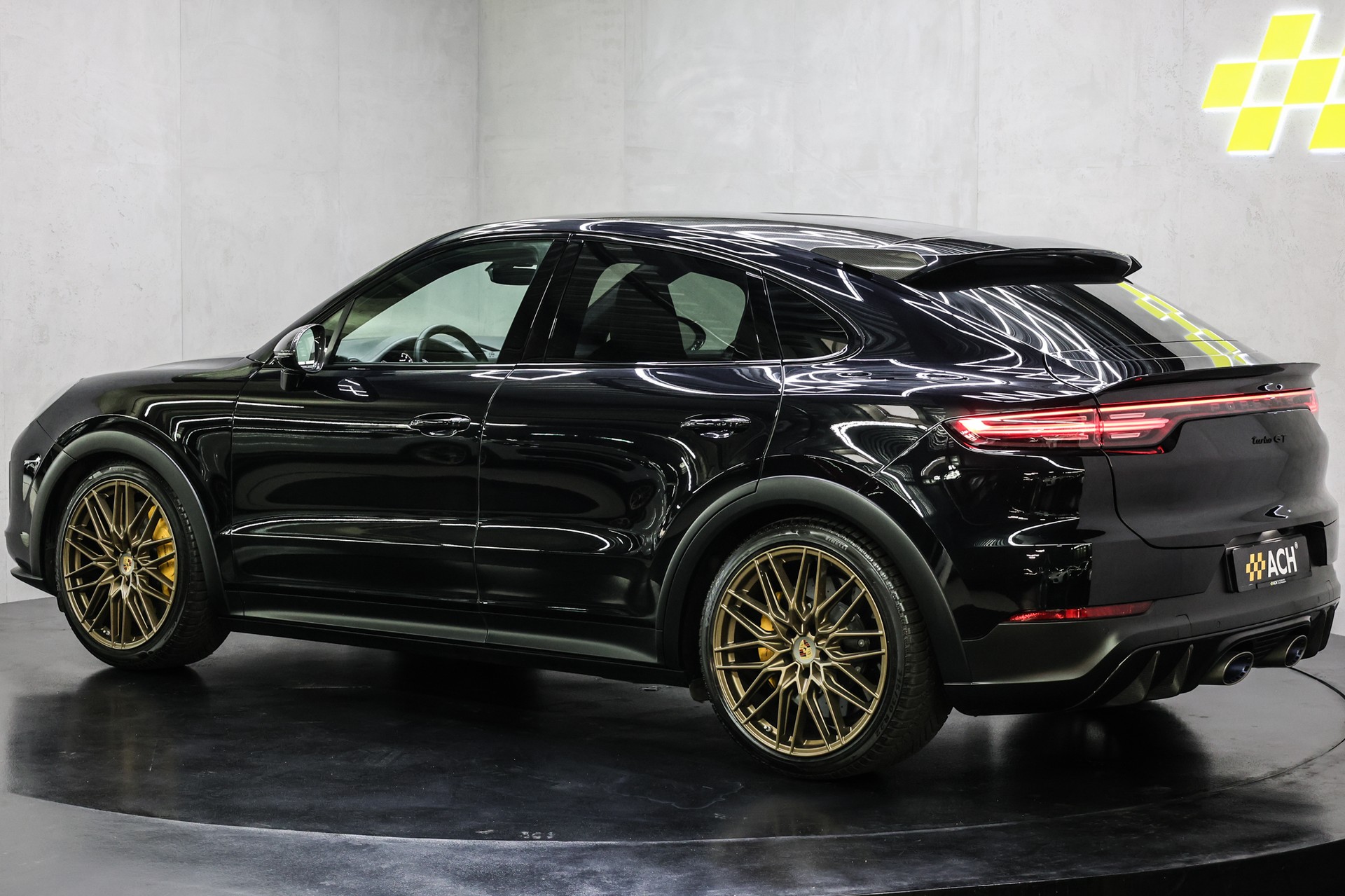 PORSCHE Cayenne Turbo GT Coupé-image-6