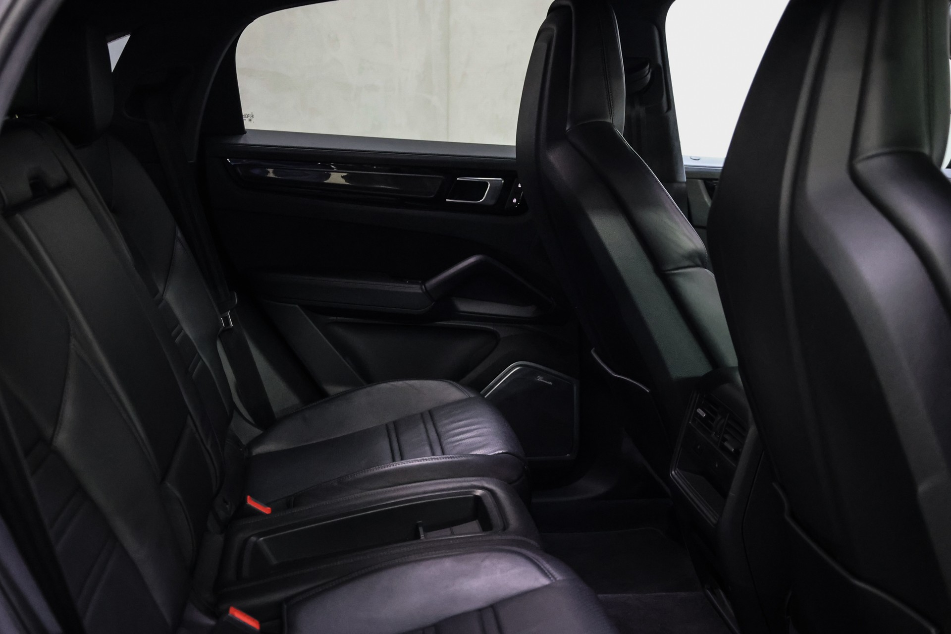 PORSCHE Cayenne Turbo GT Coupé-image-32