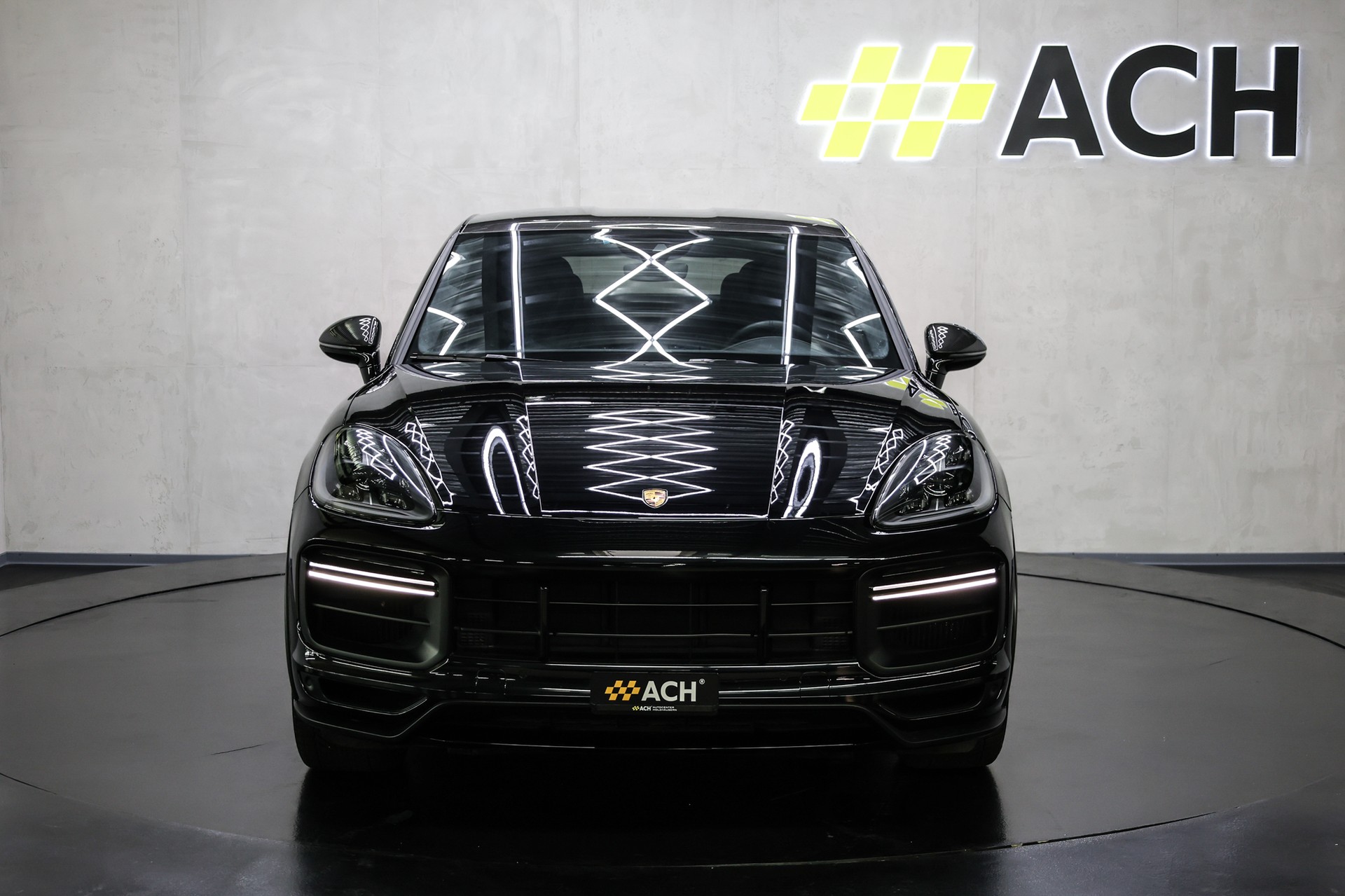 PORSCHE Cayenne Turbo GT Coupé-image-1