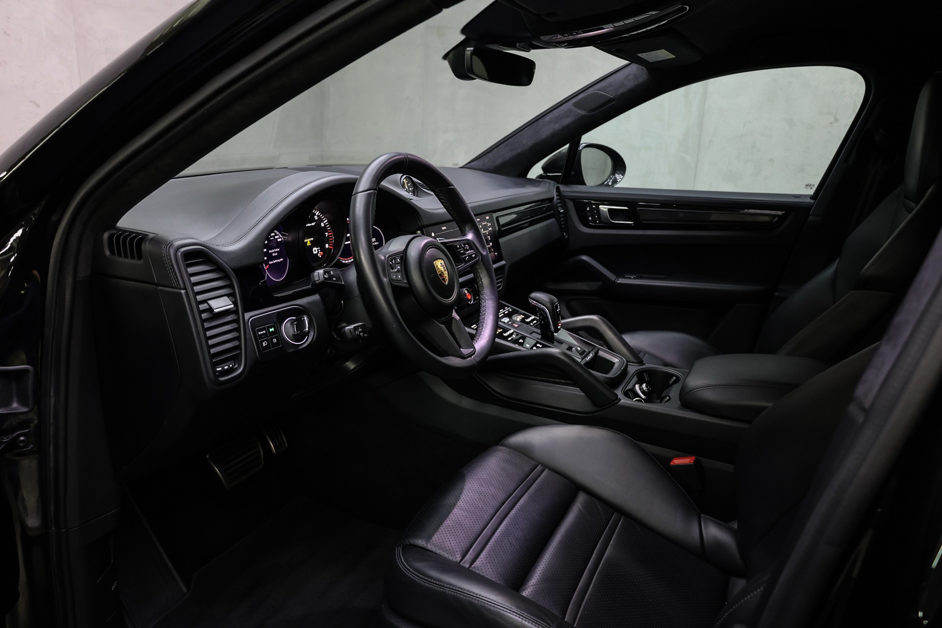 PORSCHE Cayenne Turbo GT Coupé-image-14