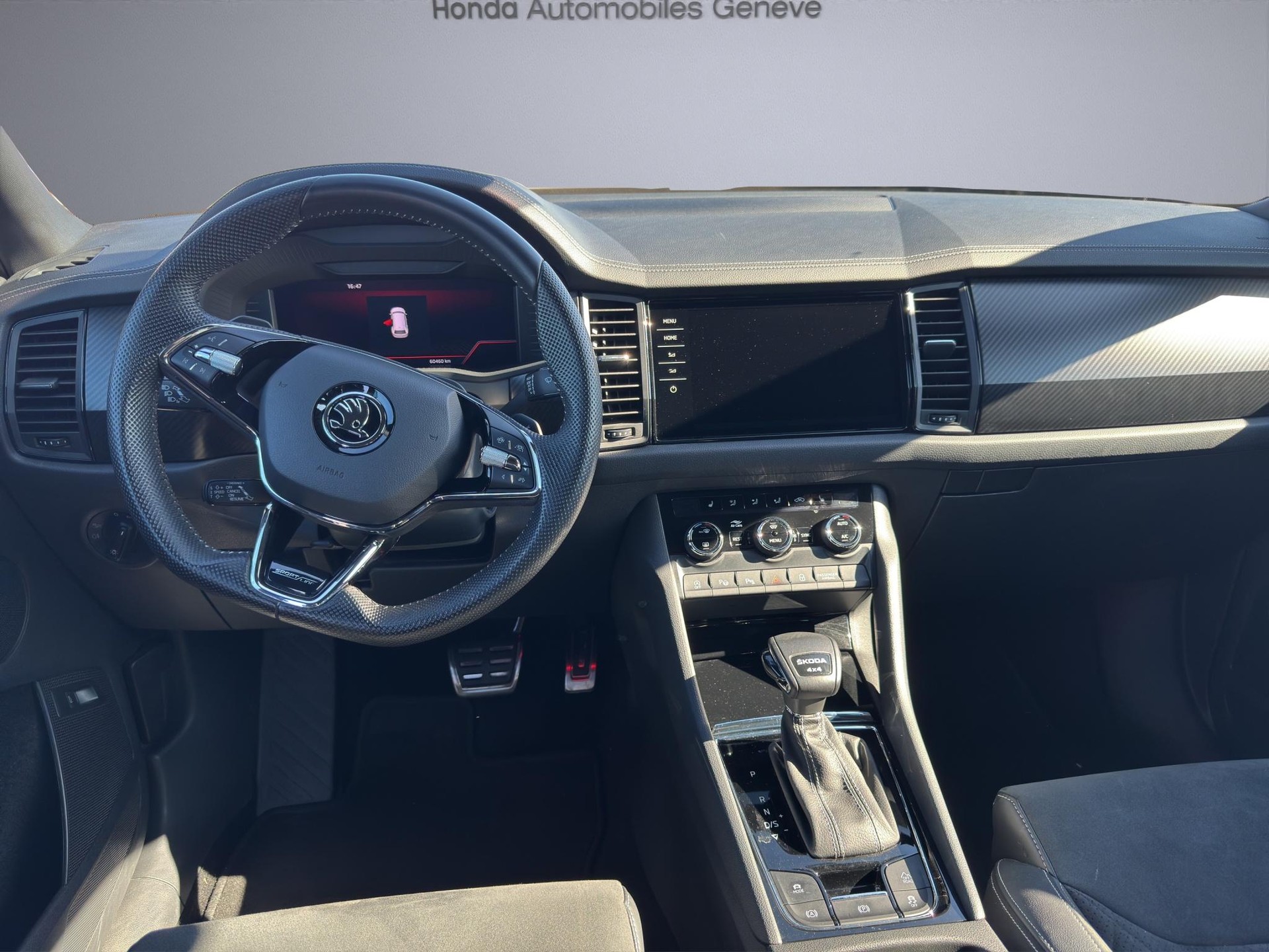 SKODA Kodiaq 2.0 TSI Sportline DSG-image-8
