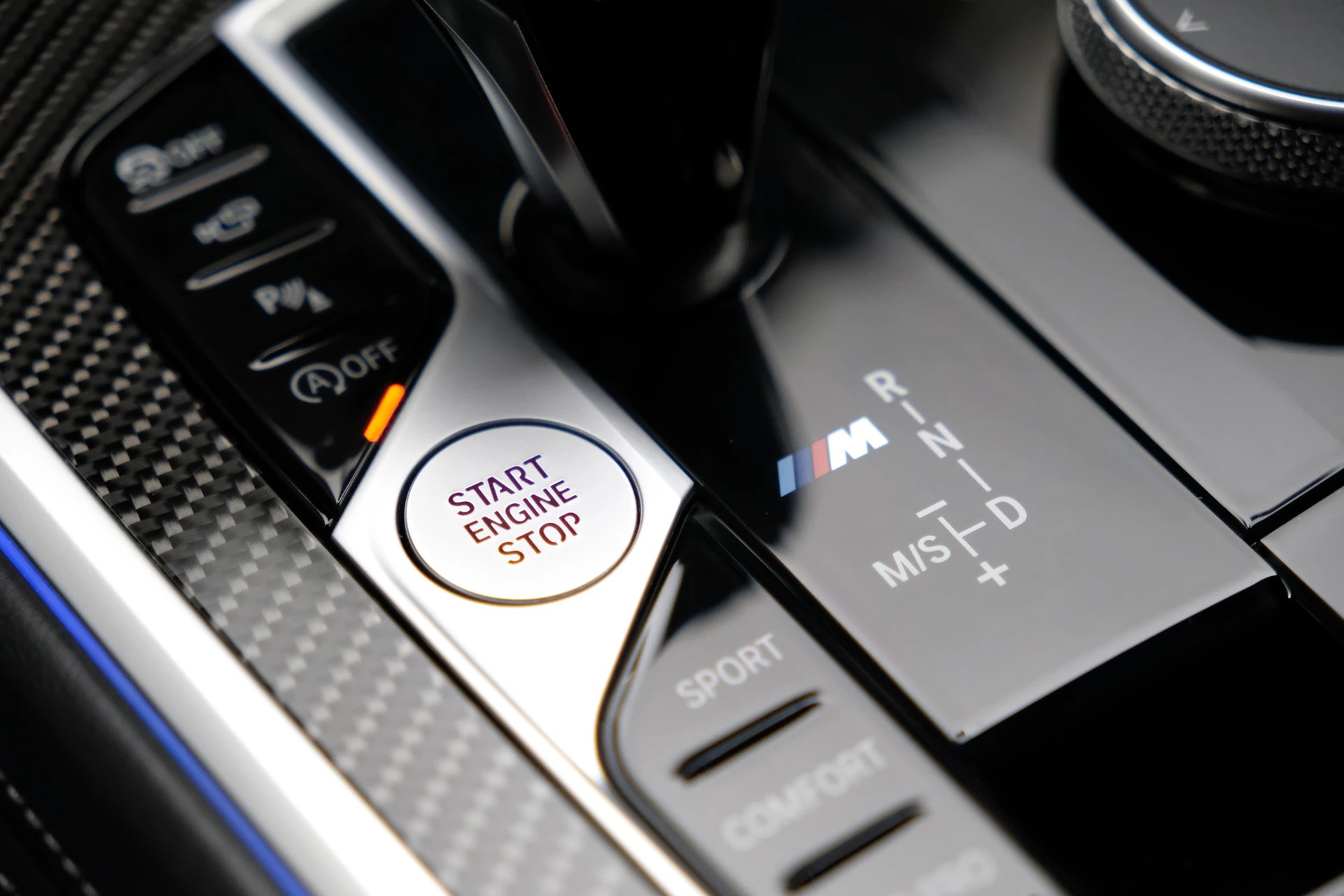 BMW M850i xDrive Steptronic-image-21