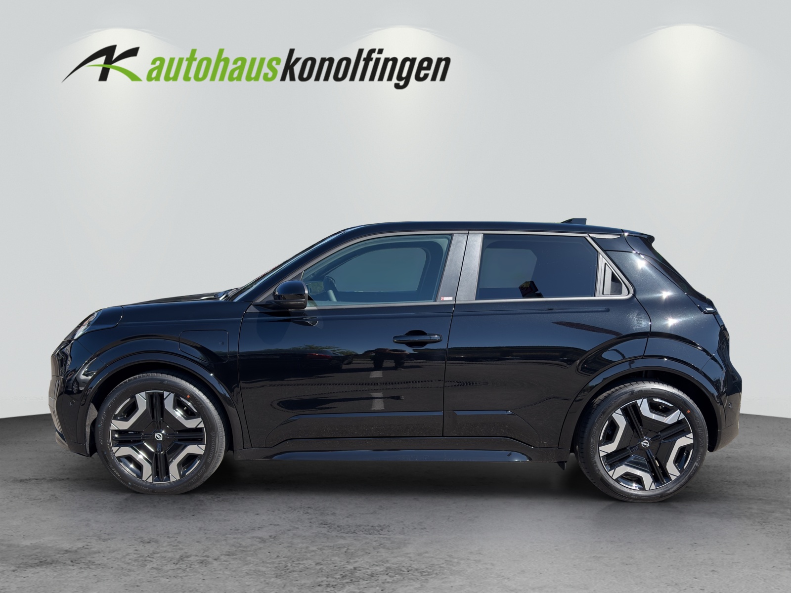 NISSAN Micra Advance-showroom-element-1