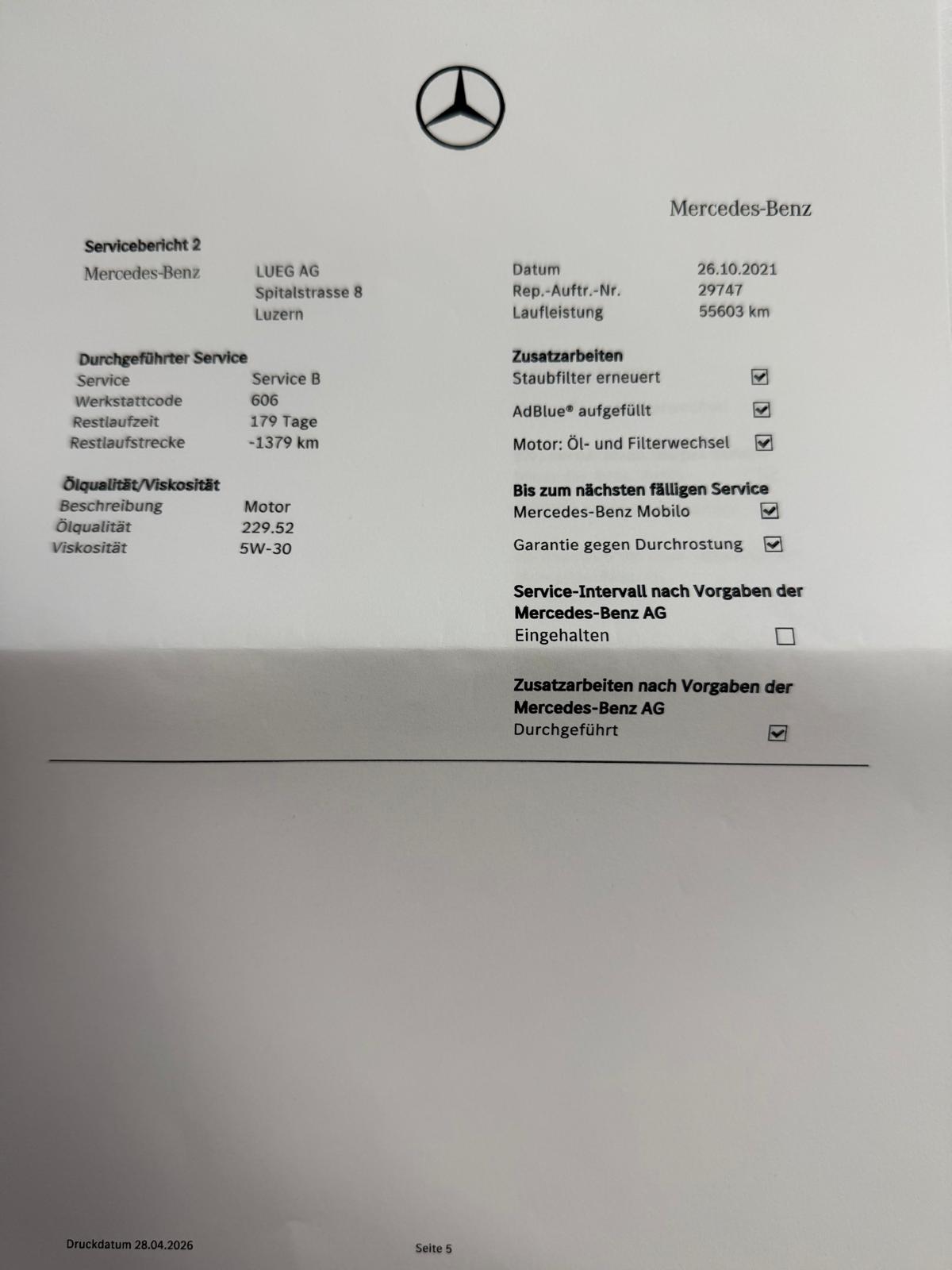MERCEDES-BENZ E 220 d AMG Line 4Matic 9G-Tronic-image-18