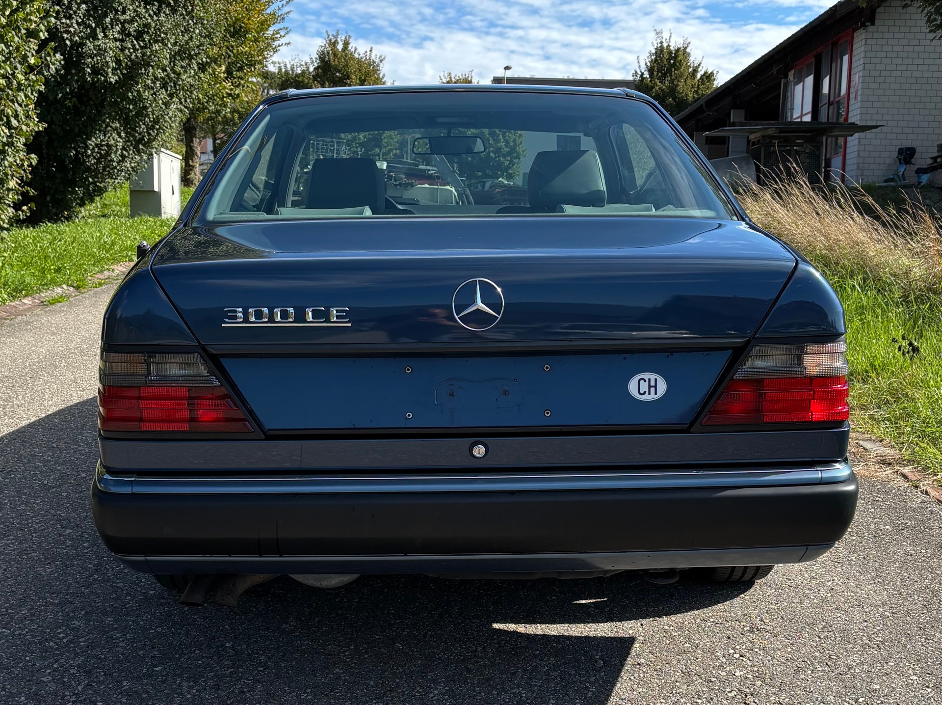 MERCEDES-BENZ 300CE-image-6