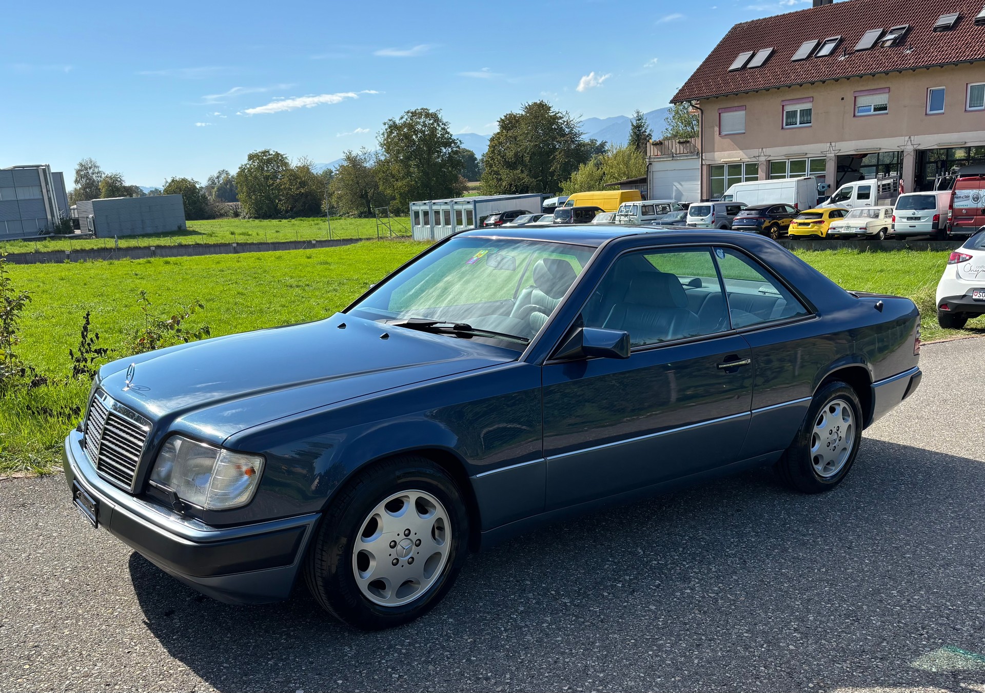 MERCEDES-BENZ 300CE-image-1