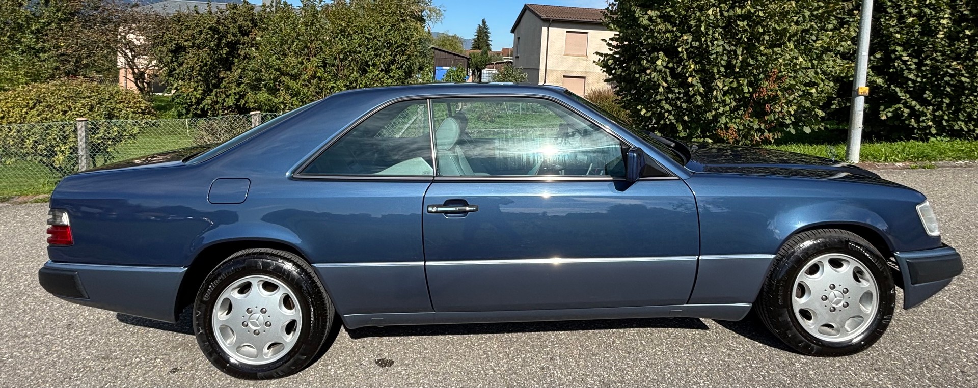 MERCEDES-BENZ 300CE-image-2
