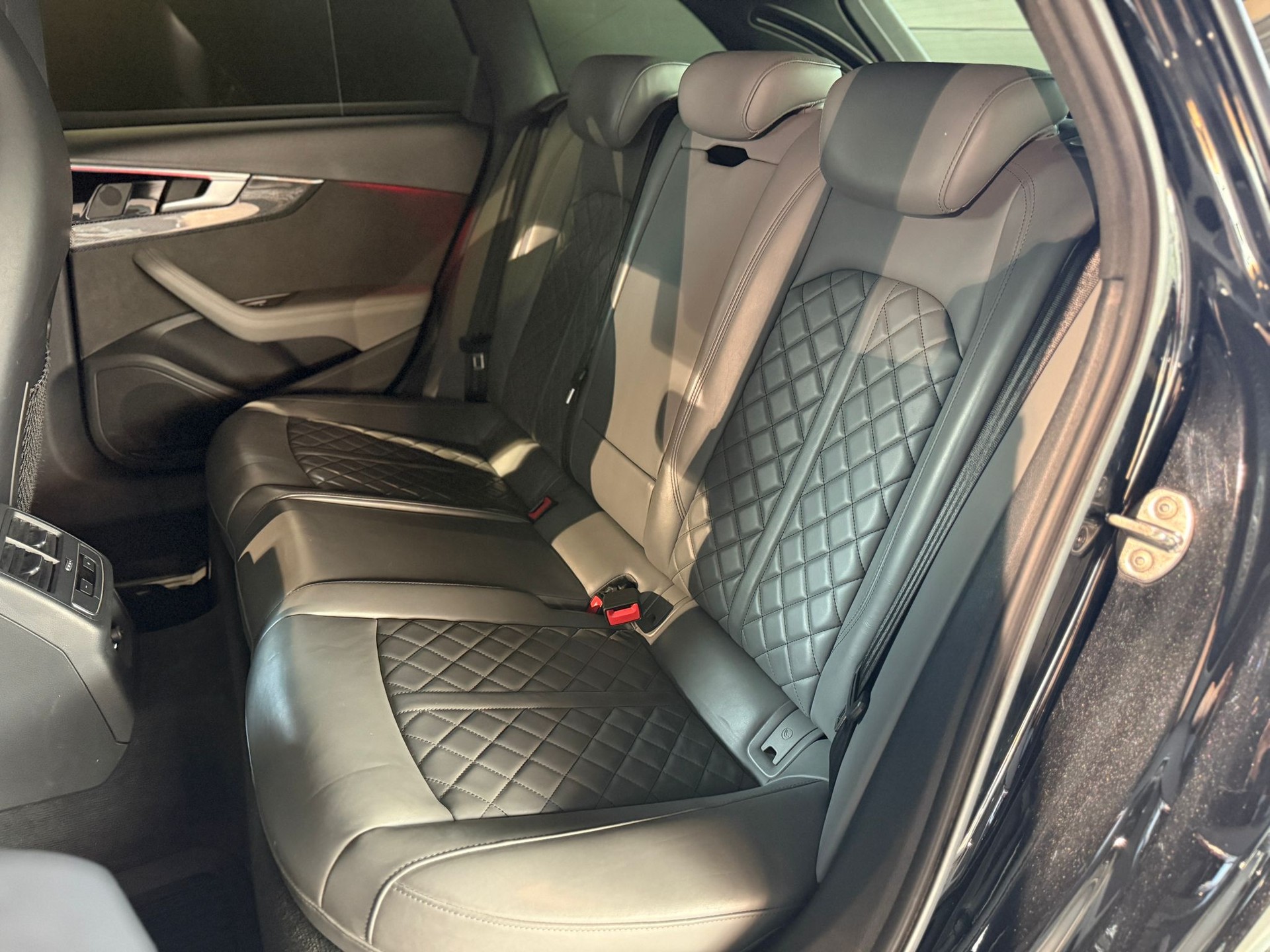 AUDI S4 Avant 3.0 TDI quattro tiptronic-image-5