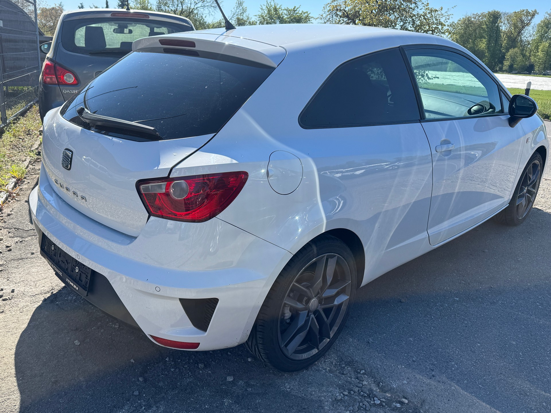 SEAT Ibiza SC 1.4 TSI Cupra DSG-image-4