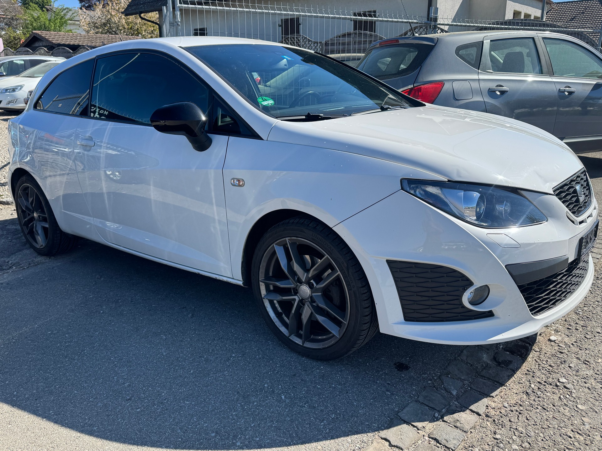 SEAT Ibiza SC 1.4 TSI Cupra DSG-image-1