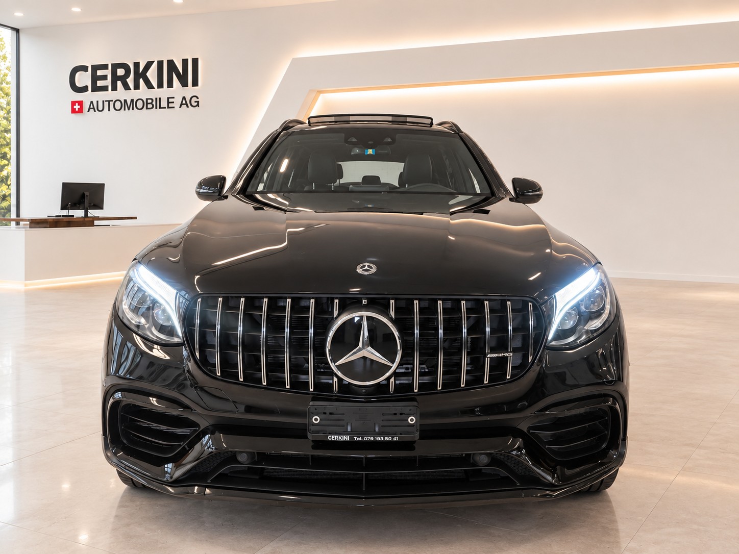 MERCEDES-BENZ GLC 63 AMG 4Matic+ 9G-Tronic-showroom-element-1