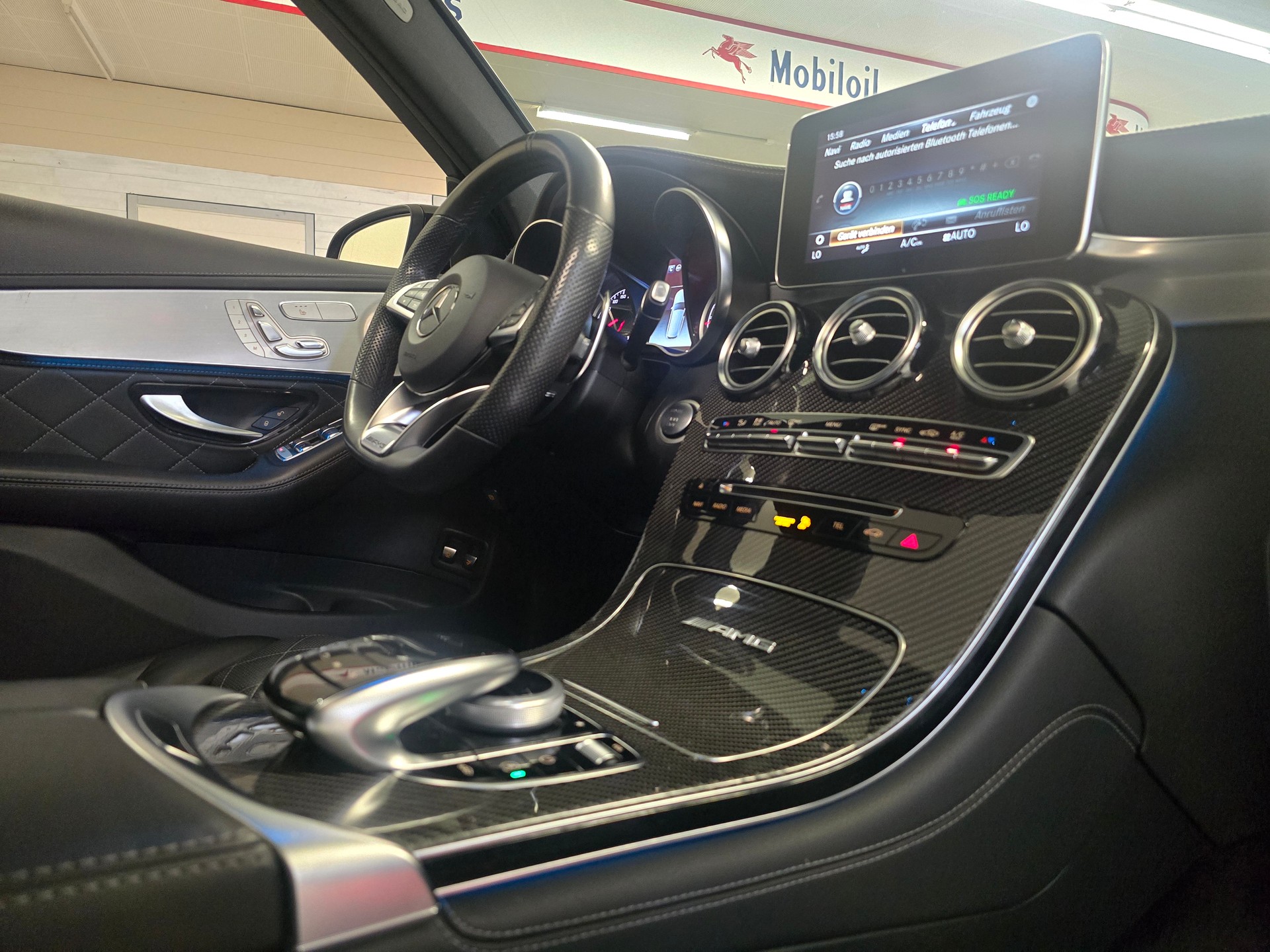 MERCEDES-BENZ GLC 63 AMG 4Matic+ 9G-Tronic-image-8